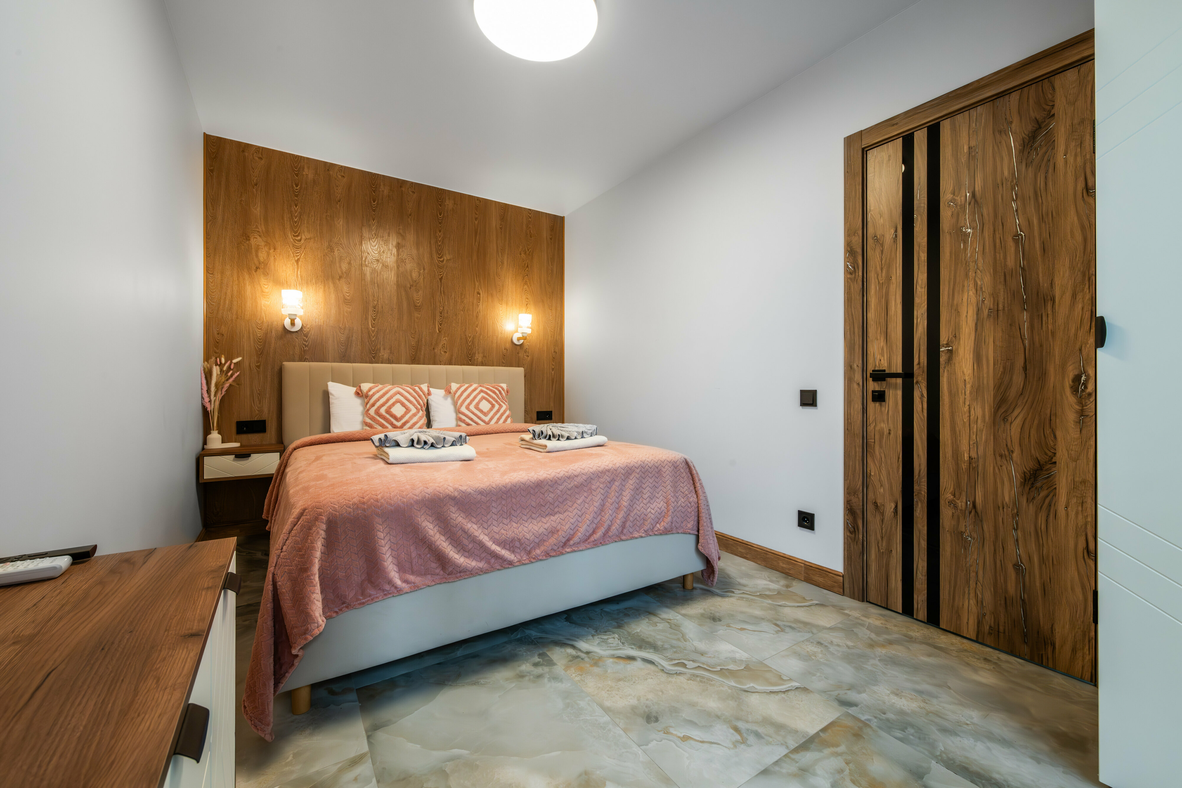 "WoodLand" Апартаменты - в скандинавском стиле  с отдельным входом 65 м2