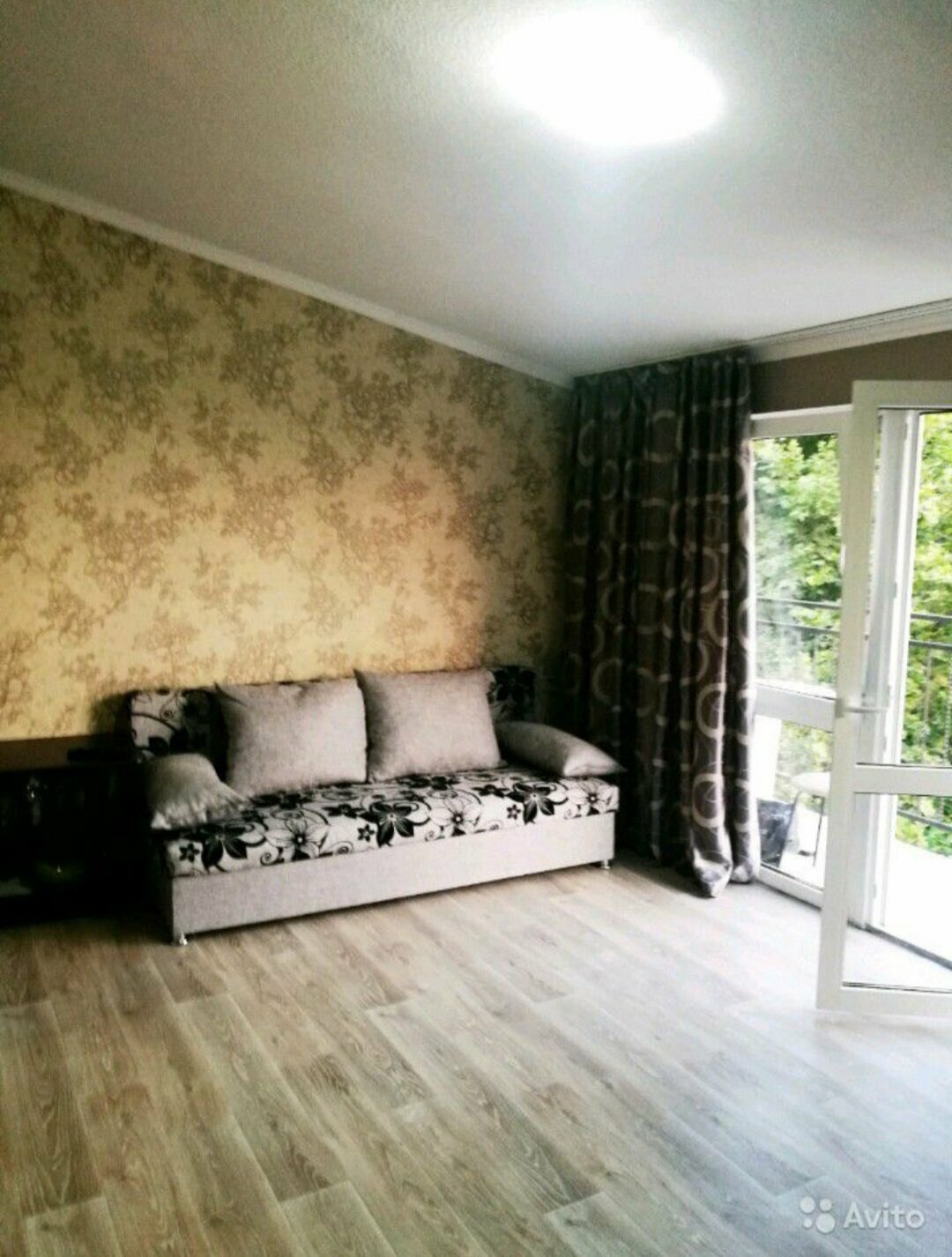 Четырехместный номер с балконом