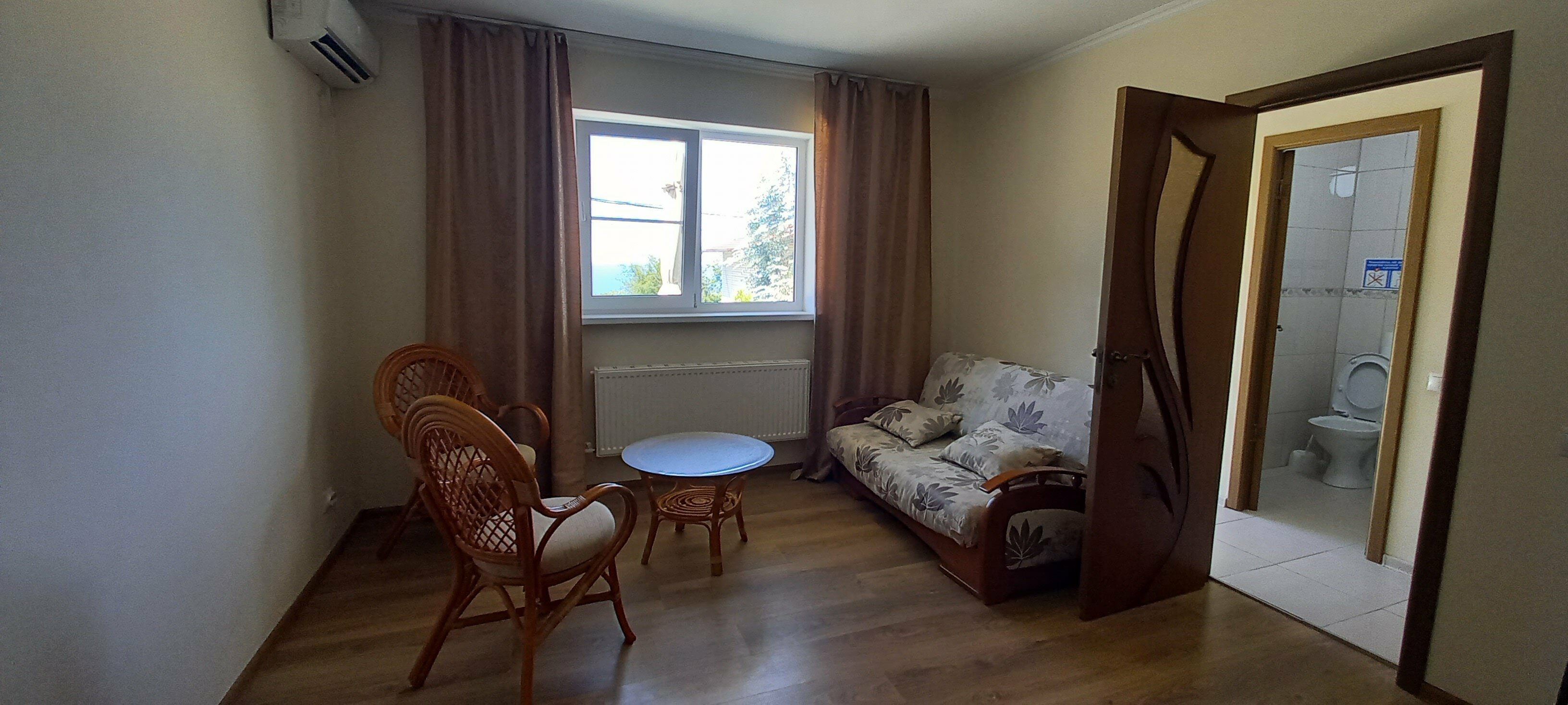 Двухкомнатный семейный номер с летней кухней