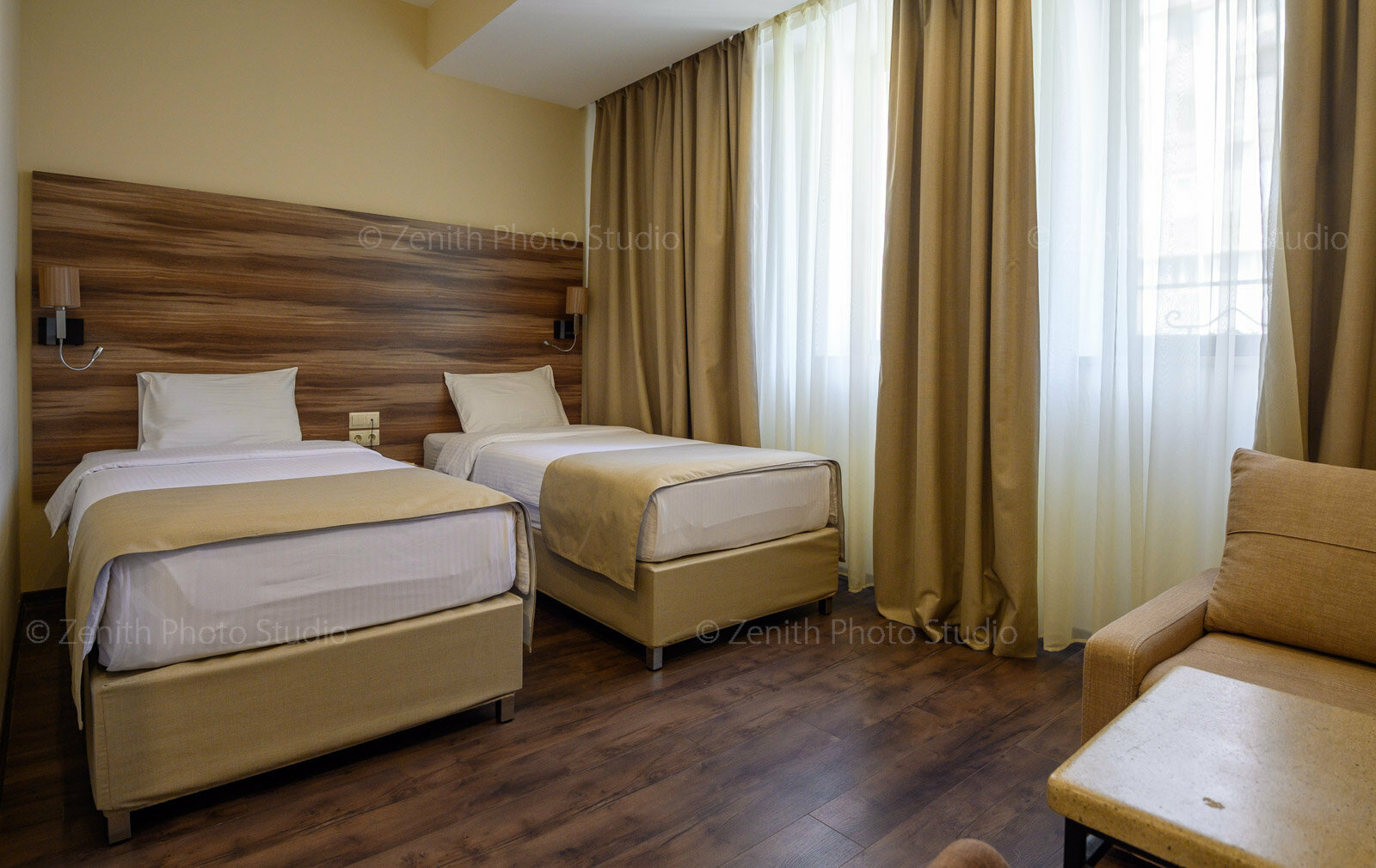 Улучшенный двухместный номер с 2 отдельными кроватями