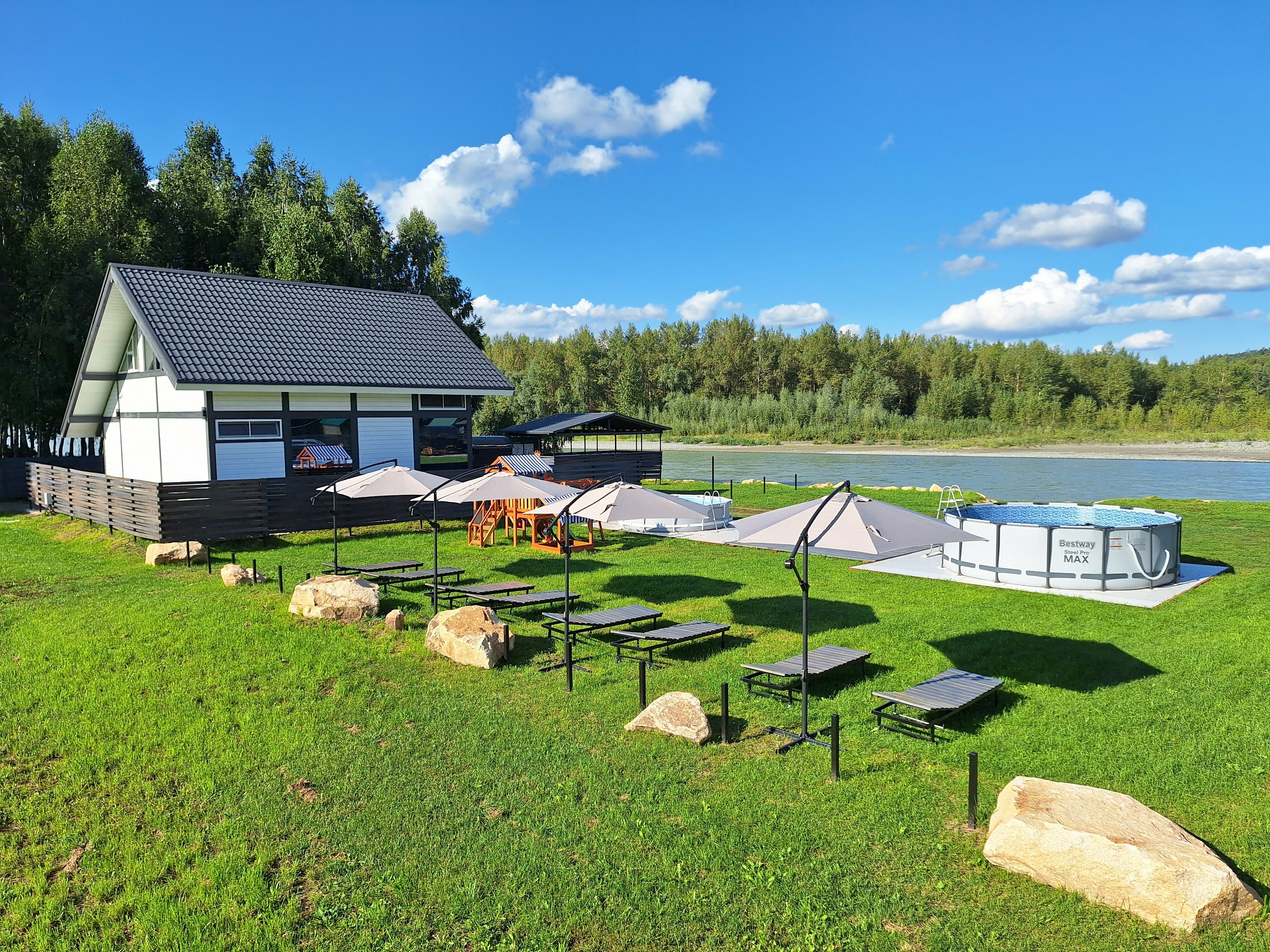 Коттедж с видом на реку2