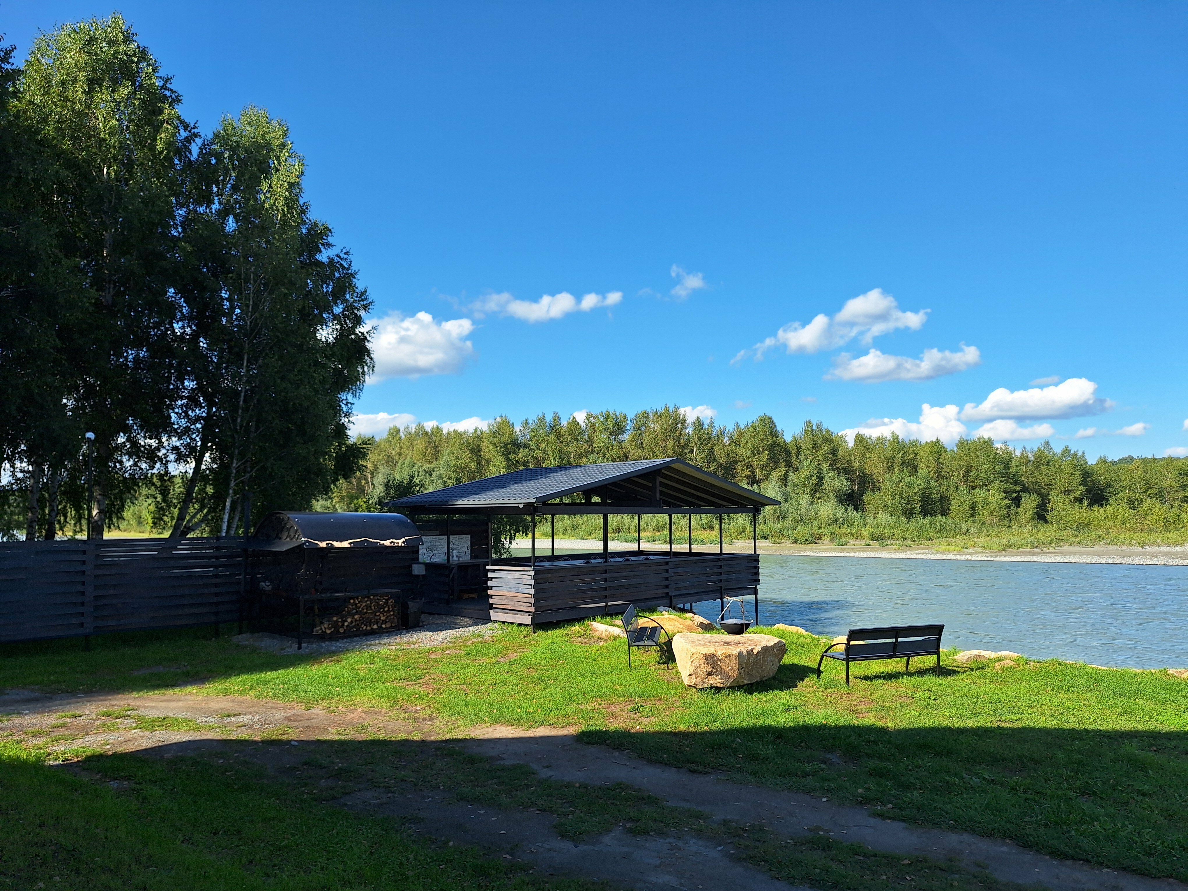 Коттедж с видом на реку2