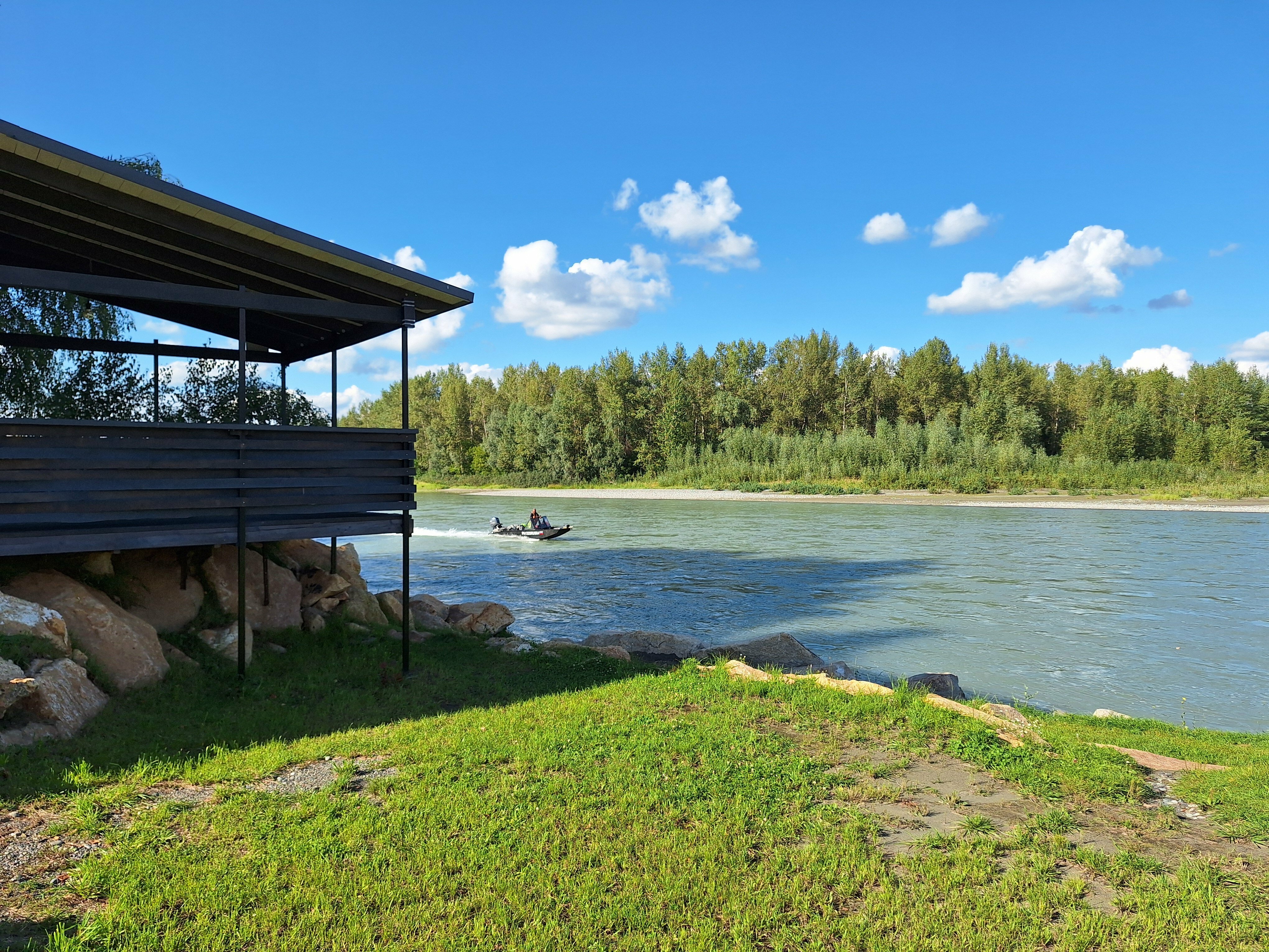 Коттедж с видом на реку2