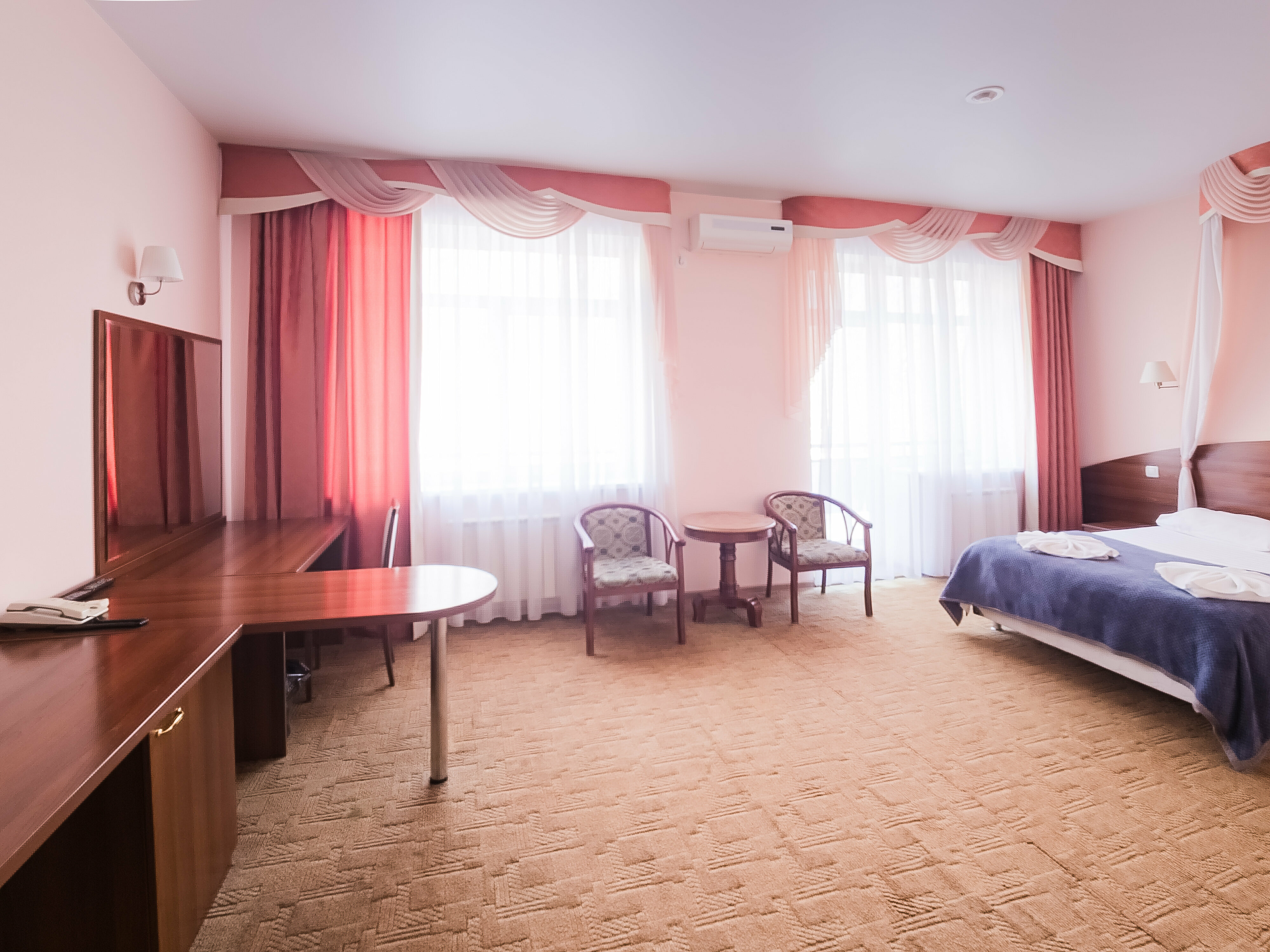 Улучшенный двухместный номер с 1 кроватью