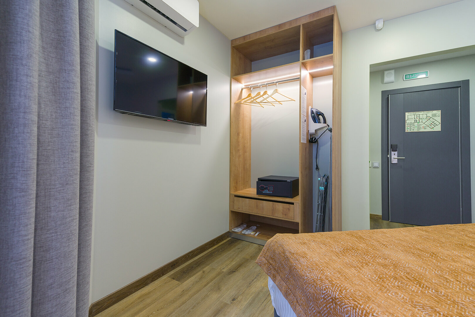 Улучшенный номер с кроватью размера «king-size» или 2 отдельными кроватями