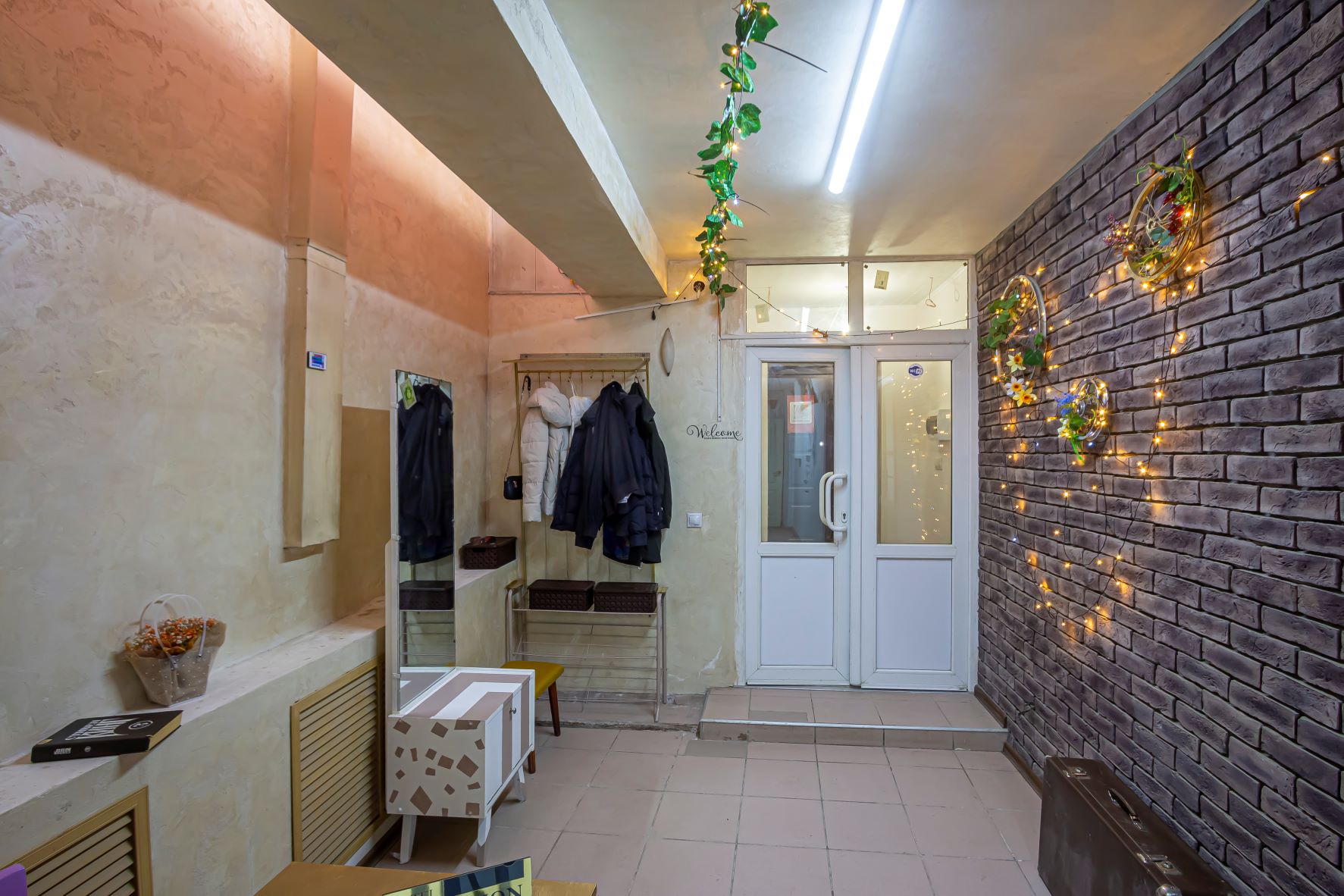 Комната с окном 