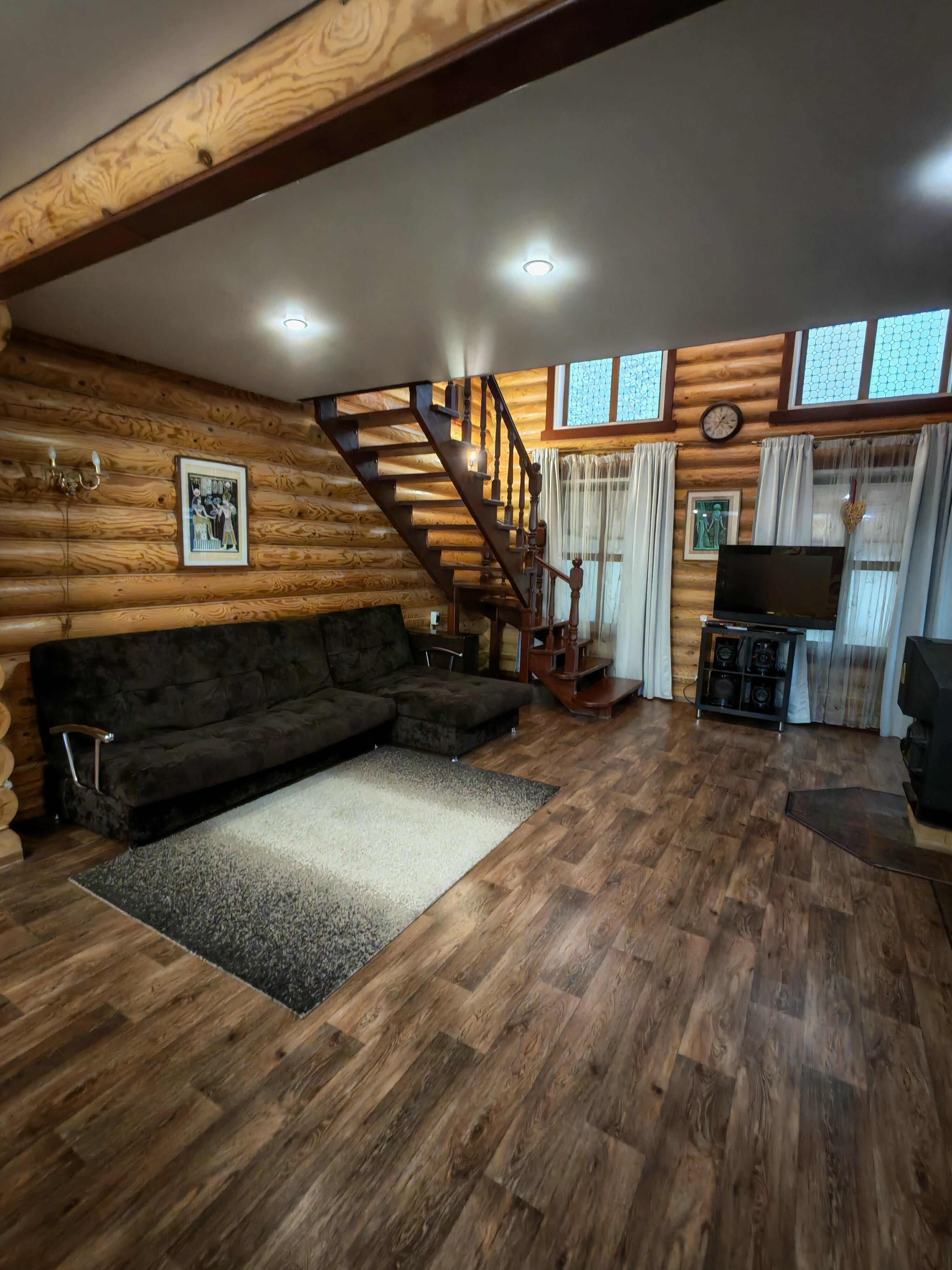 Коттедж с собственным бассейном