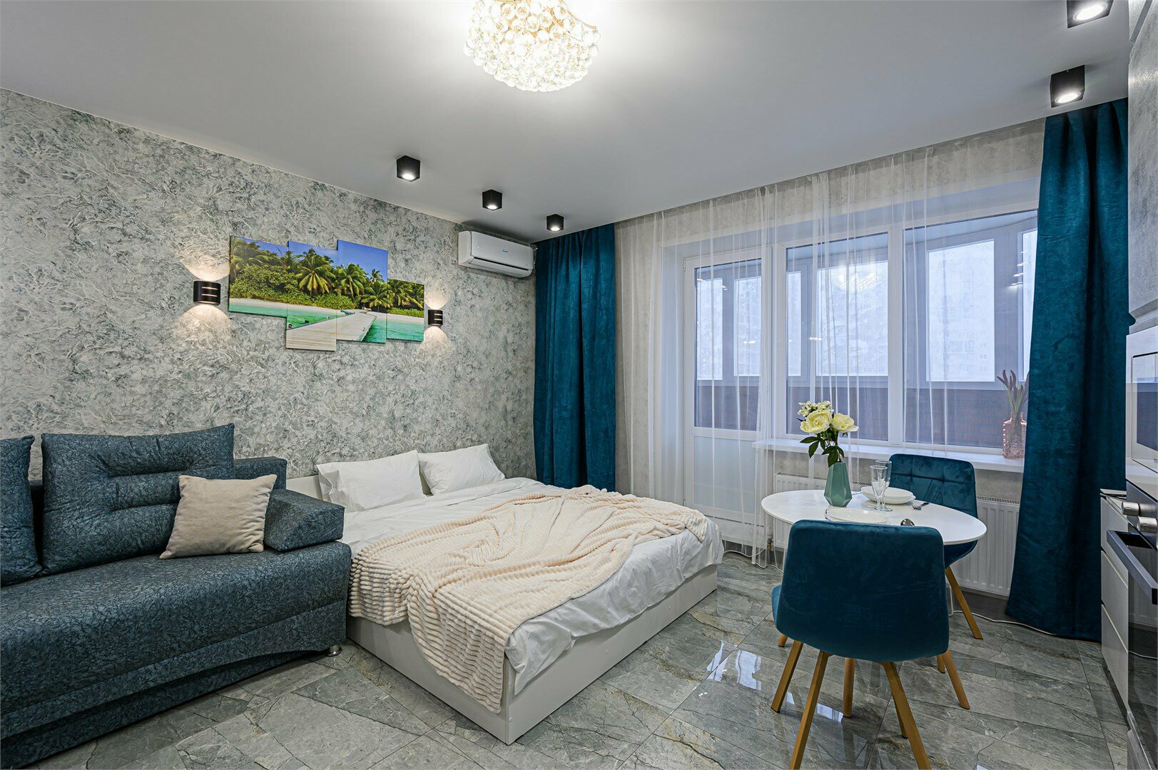 Cемейный номер с собственной ванной комнатой