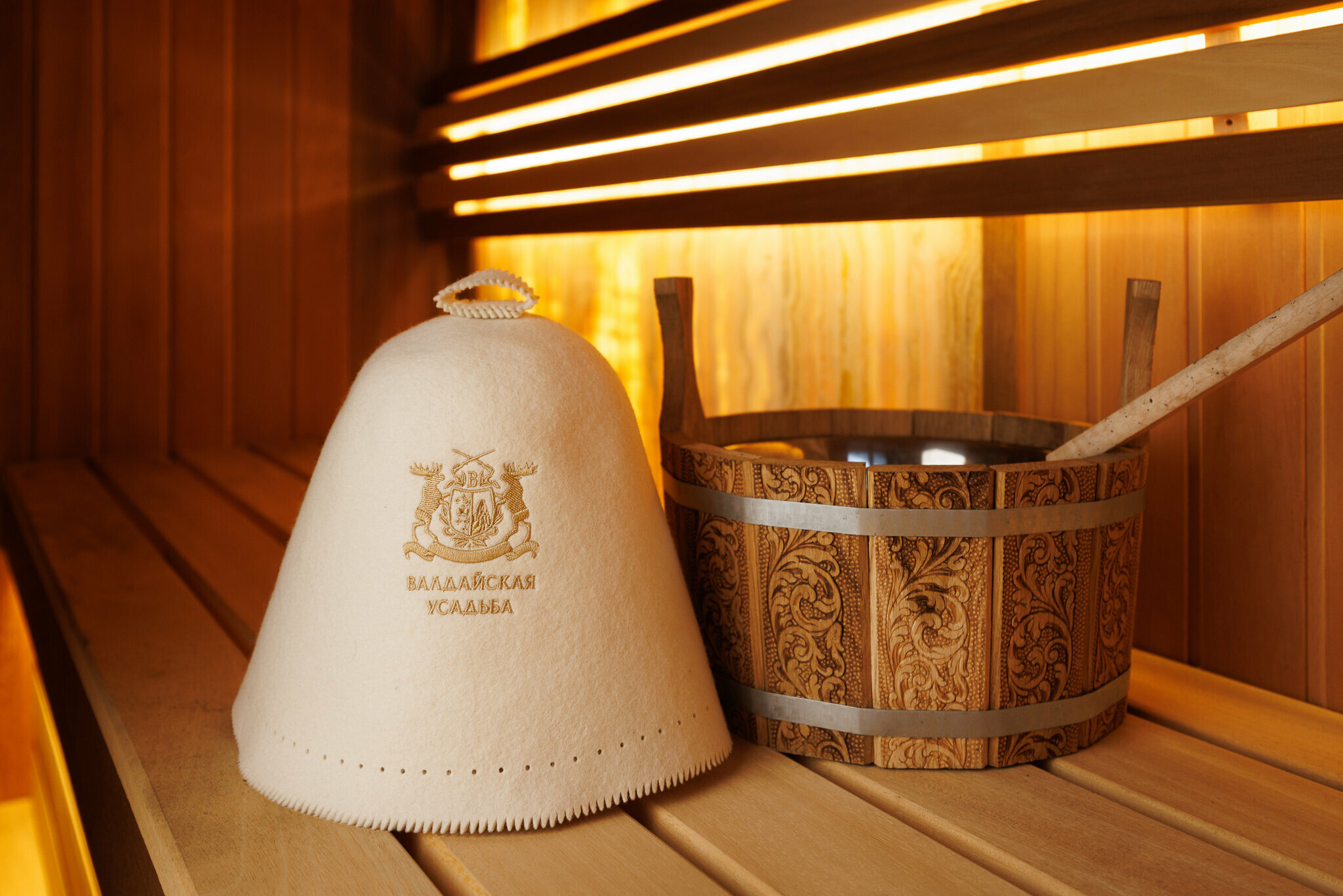 Усадьба с домом шале 7 спален