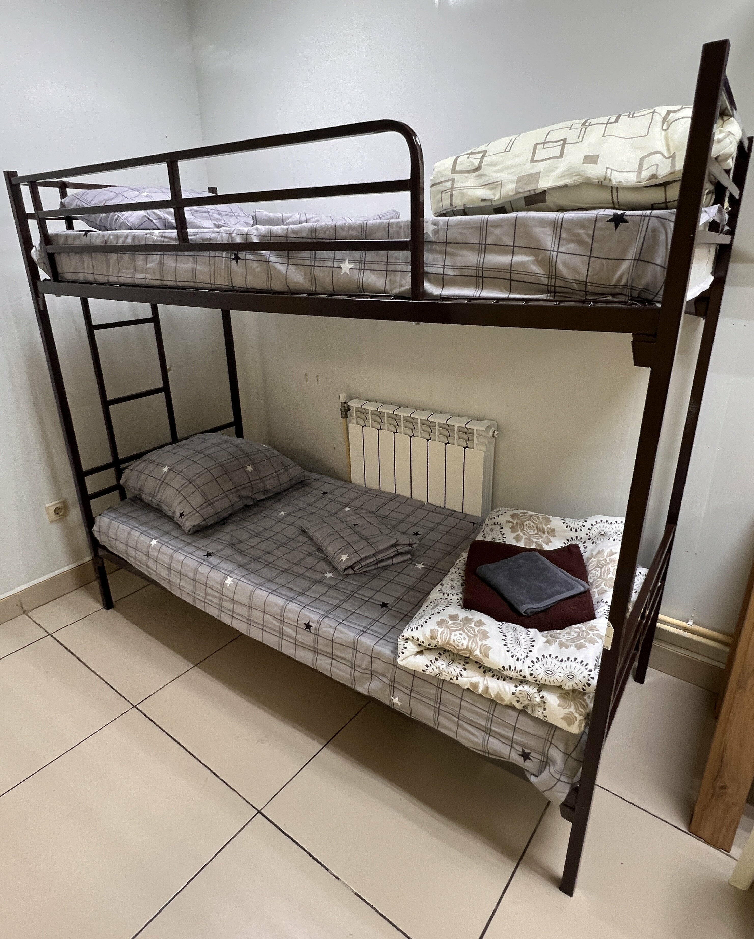 Кровать в общем 10-ти местном номере