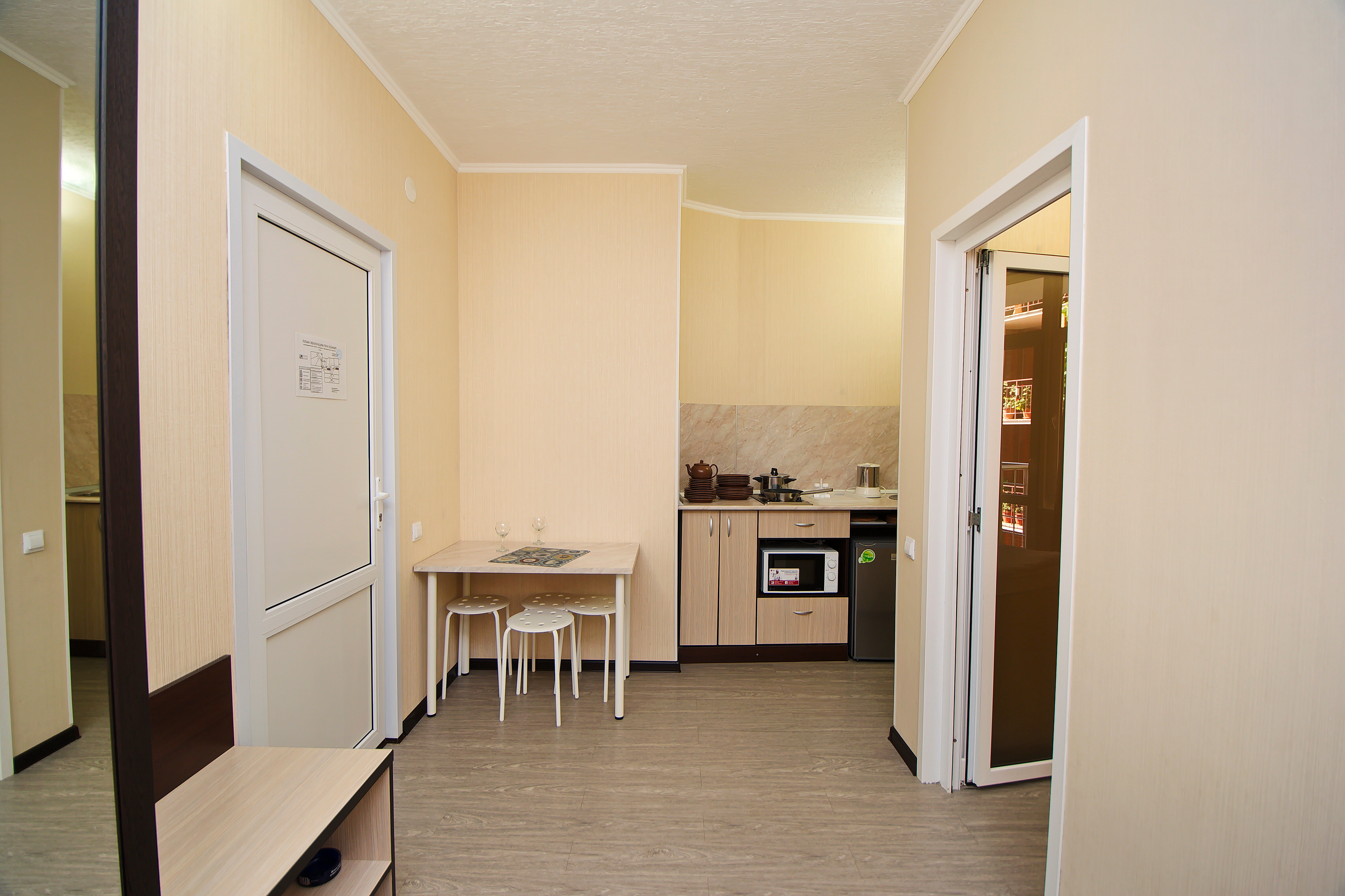 Стандартный 2х-комнатный номер с кухней и балконом 