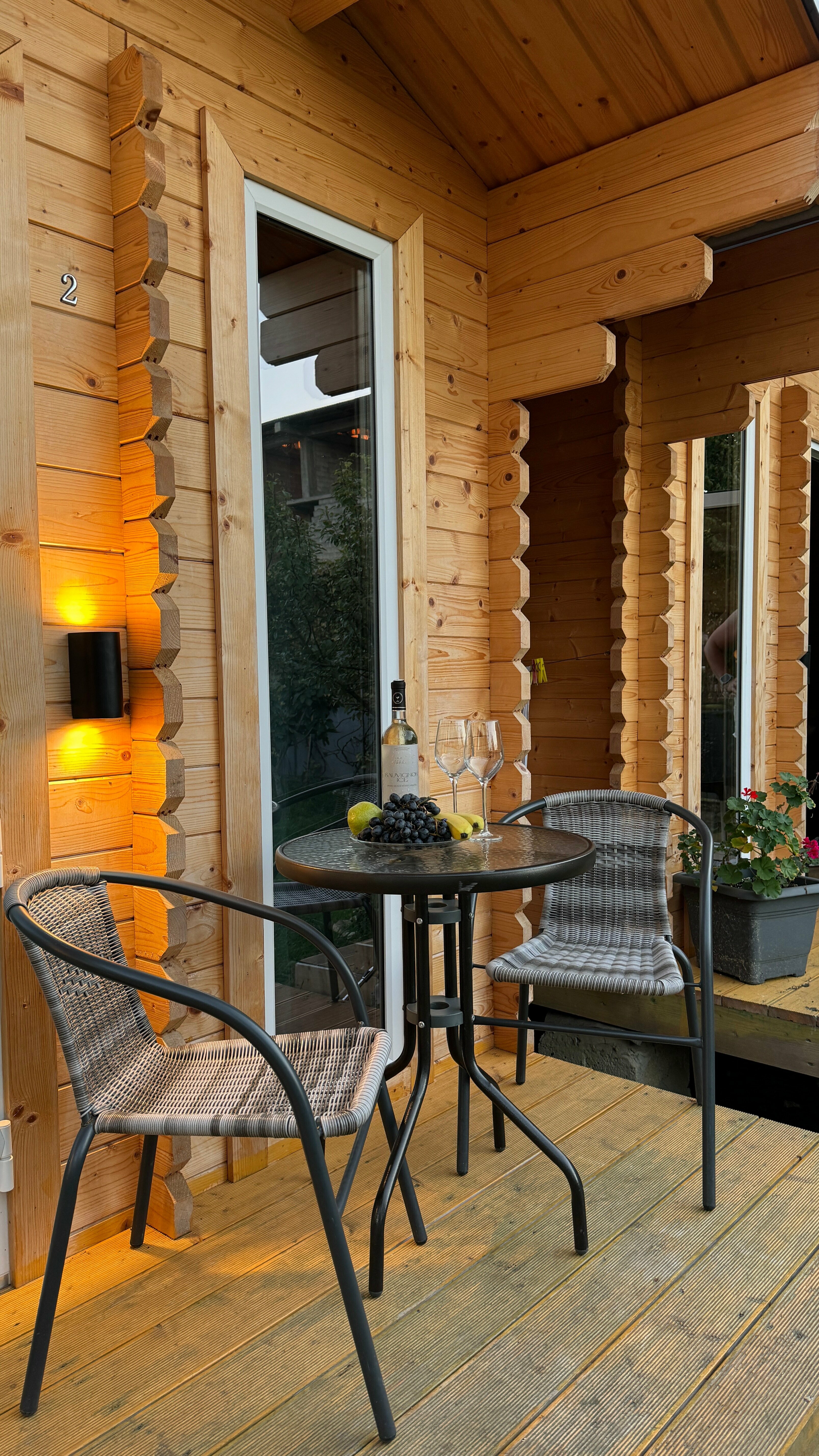 Четырехместный номер с душем