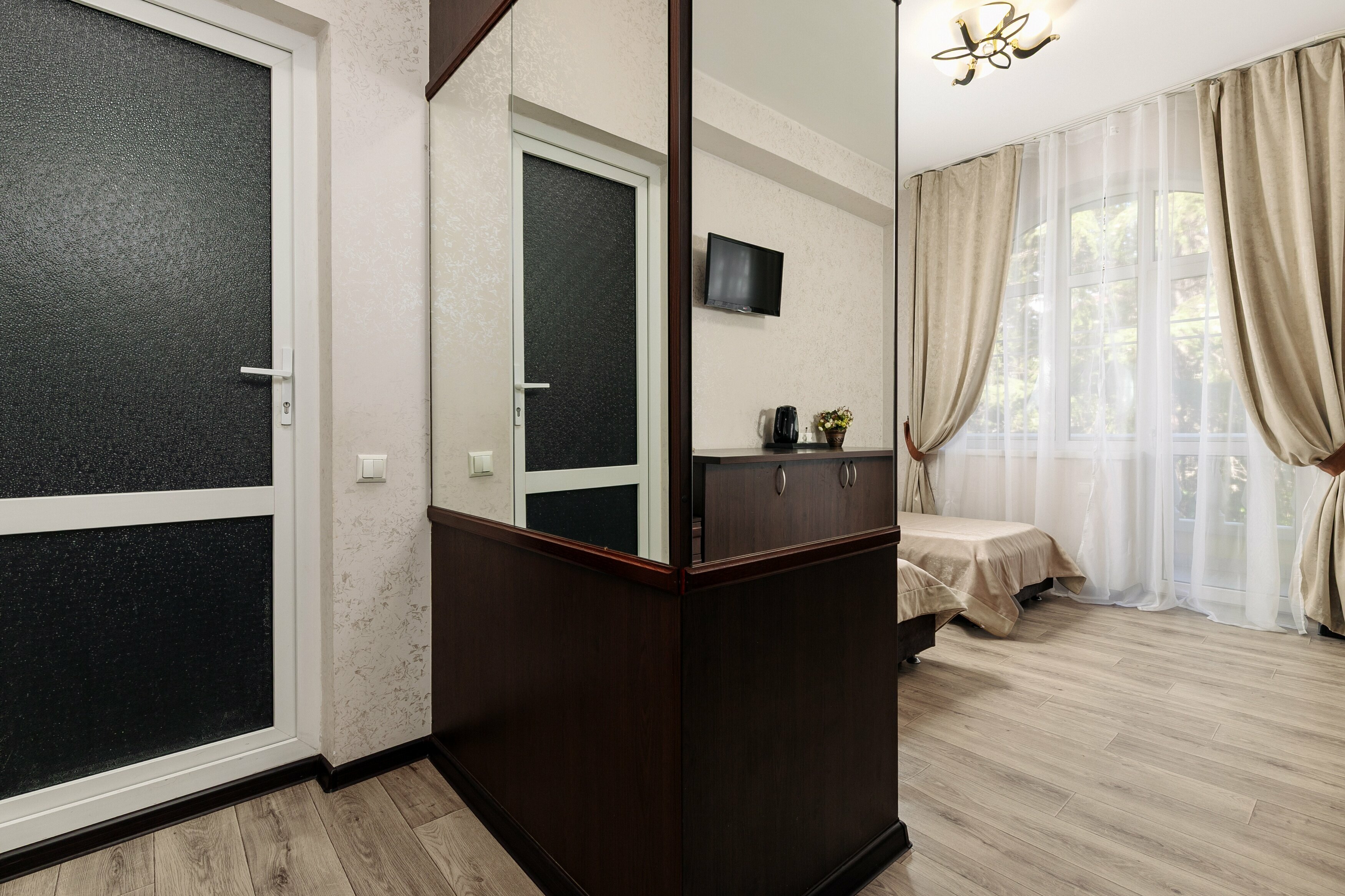 Двухместный номер с 2 отдельными кроватями и балконом