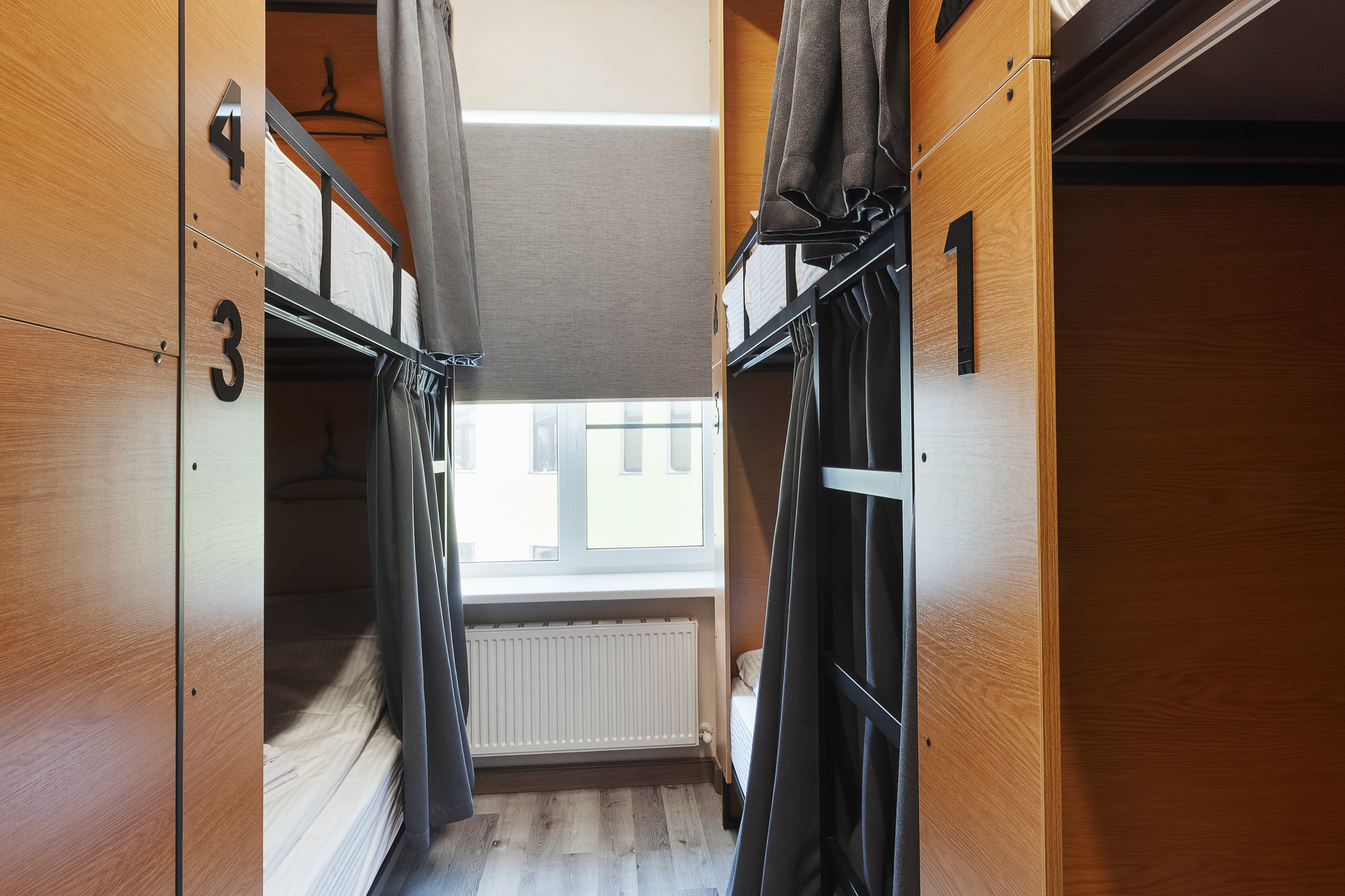 Однокомнатный 6 местный номер мужской (санузел общий - на этаже)