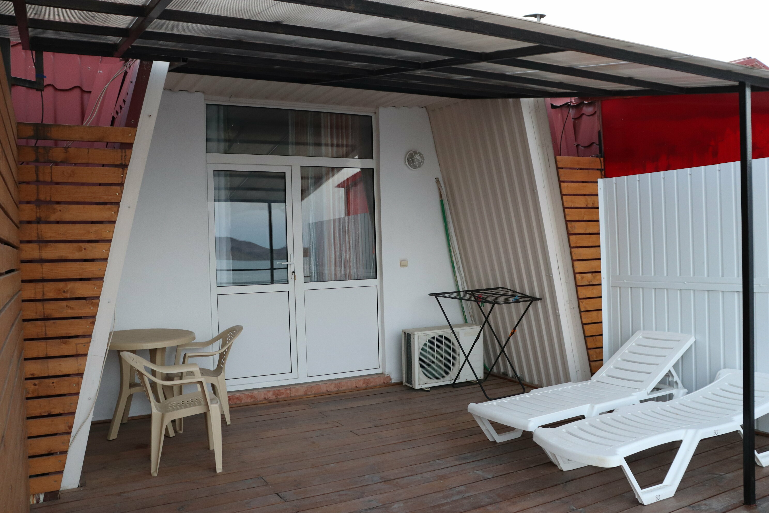 Апартаменты-студия с видом на море