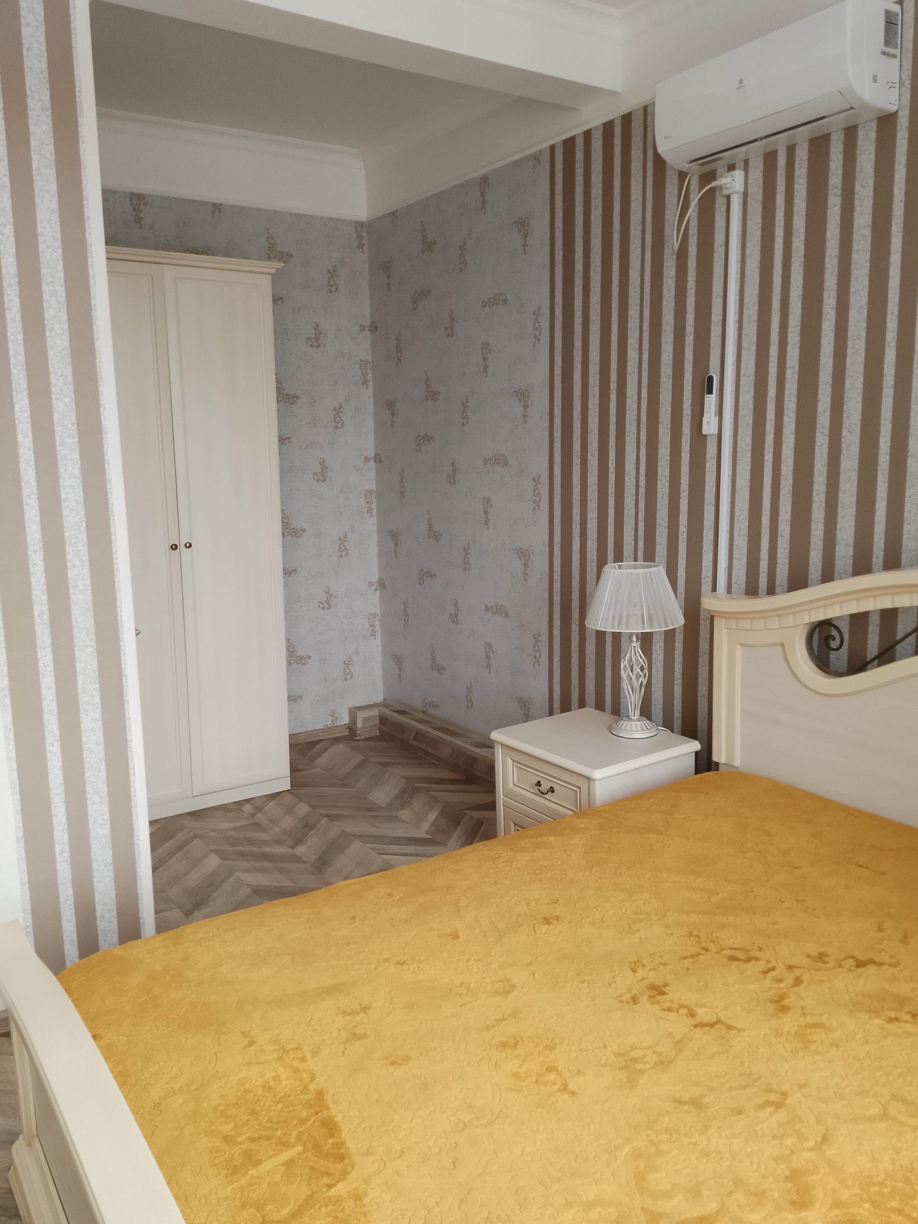 Cемейный номер с собственной ванной комнатой