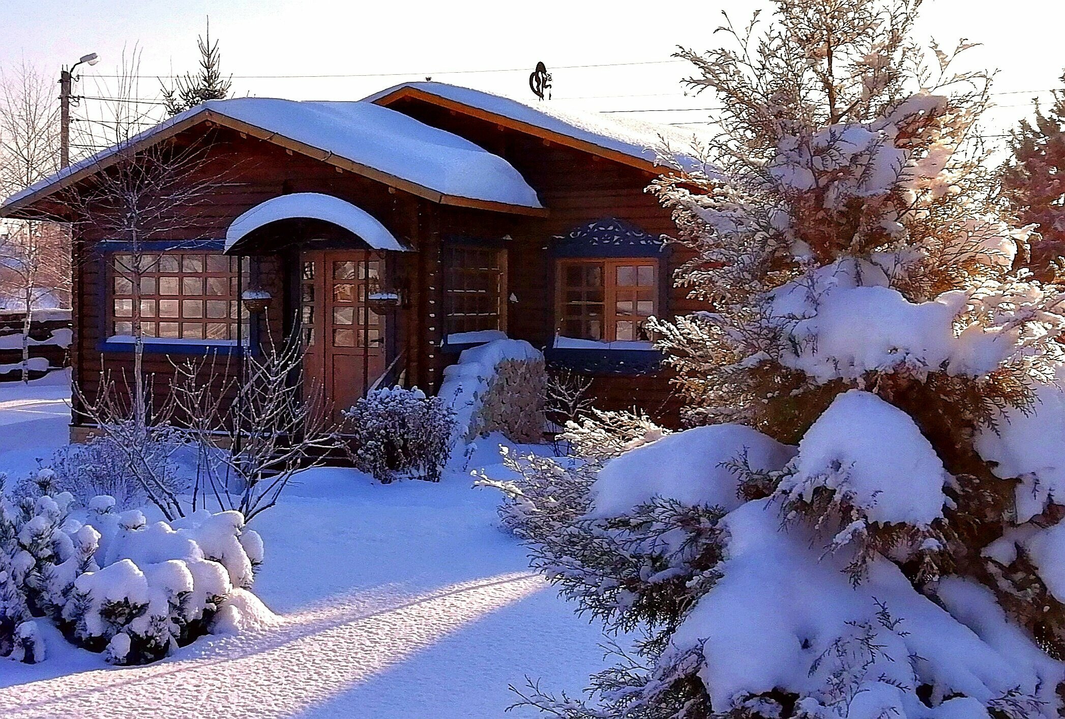 Трехкомнатный Люкс — домик с террасой и видом на территорию