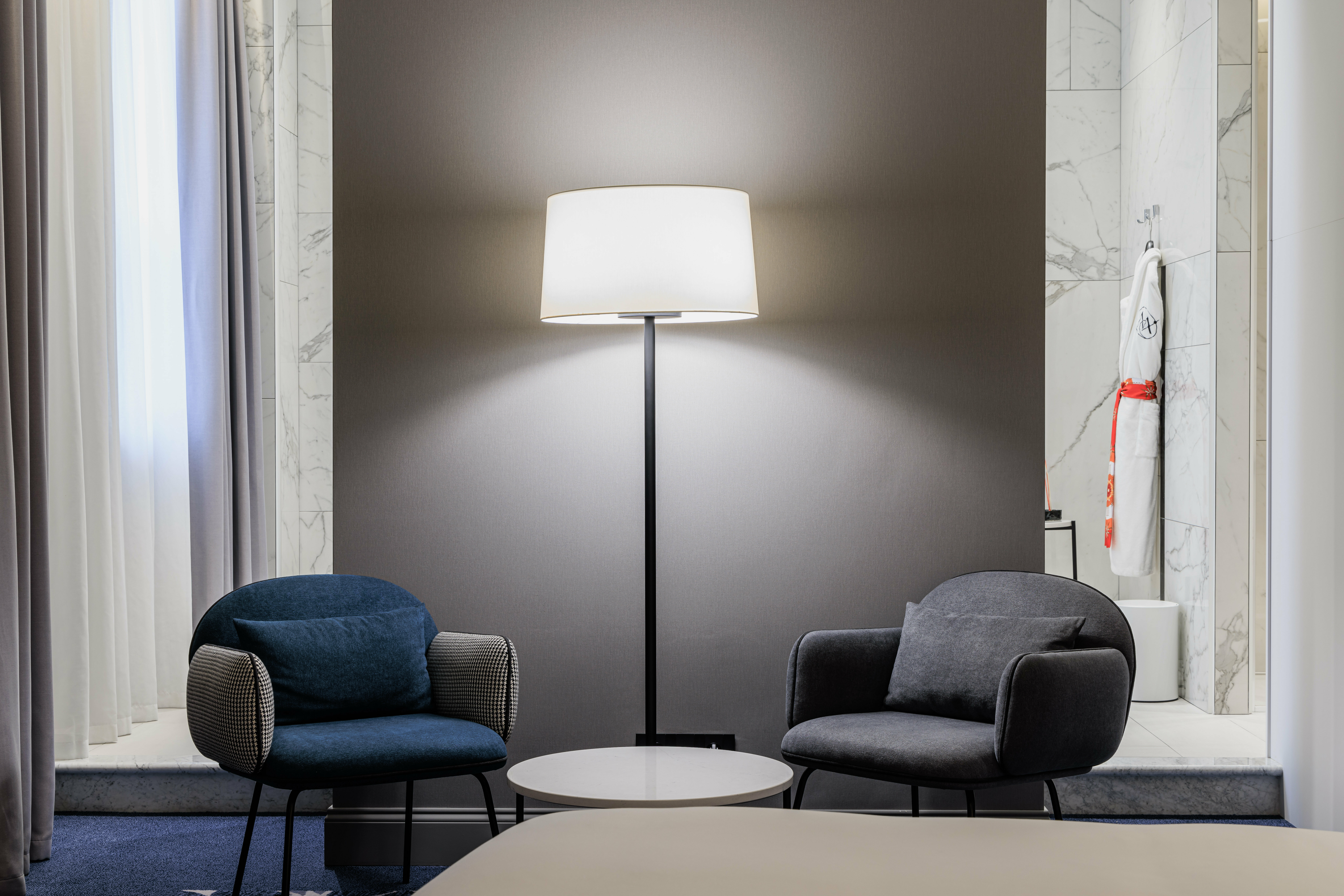 Люкс Амбассадор