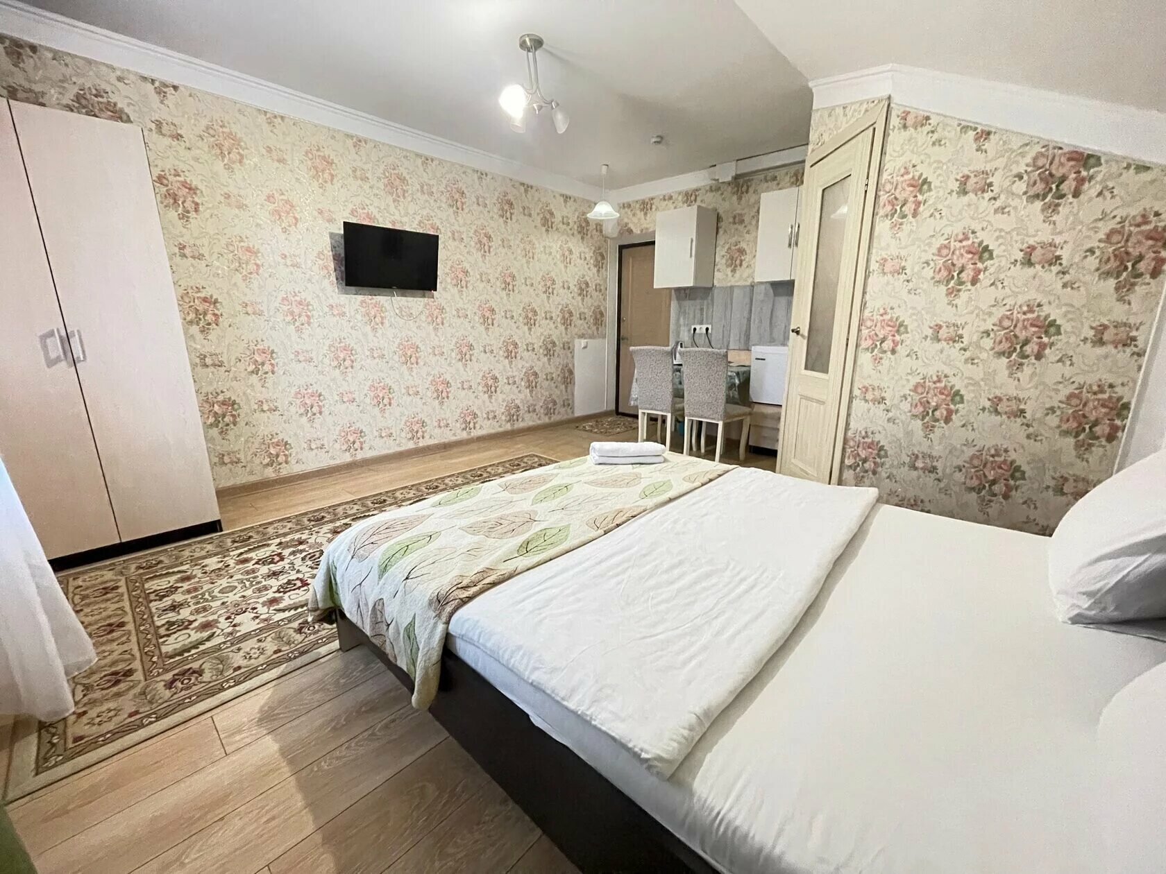 Большой двухместный номер с 1 кроватью