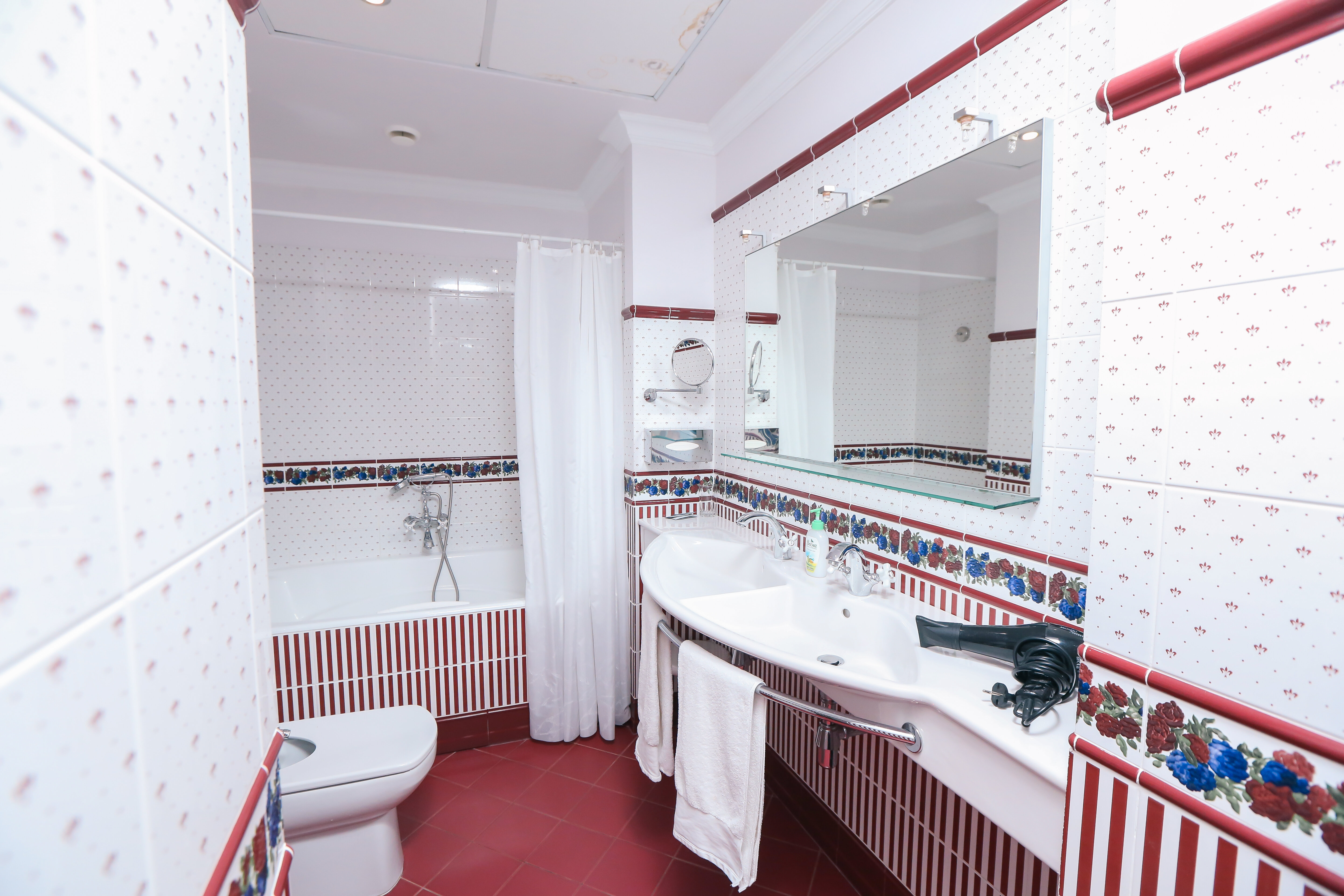 Роскошный четырехместный номер