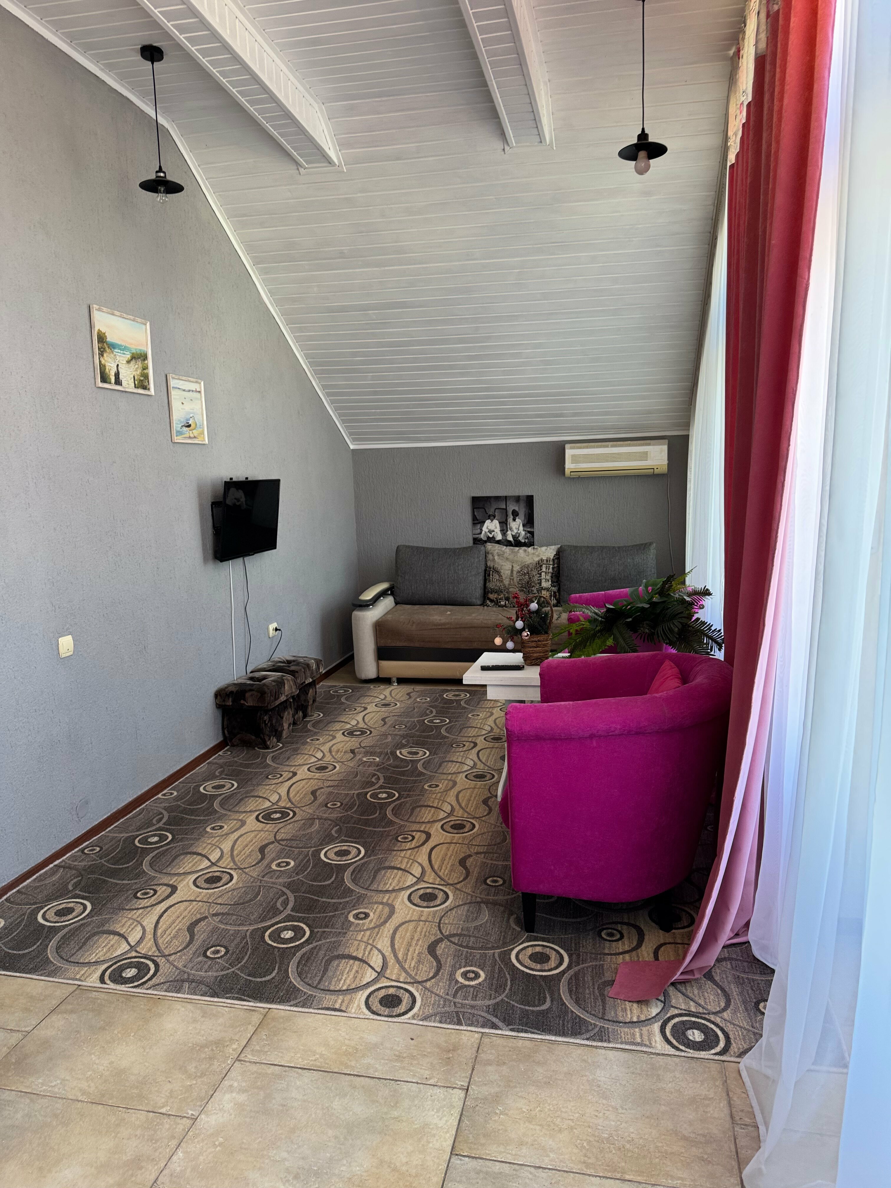 Улучшенный четырехместный номер