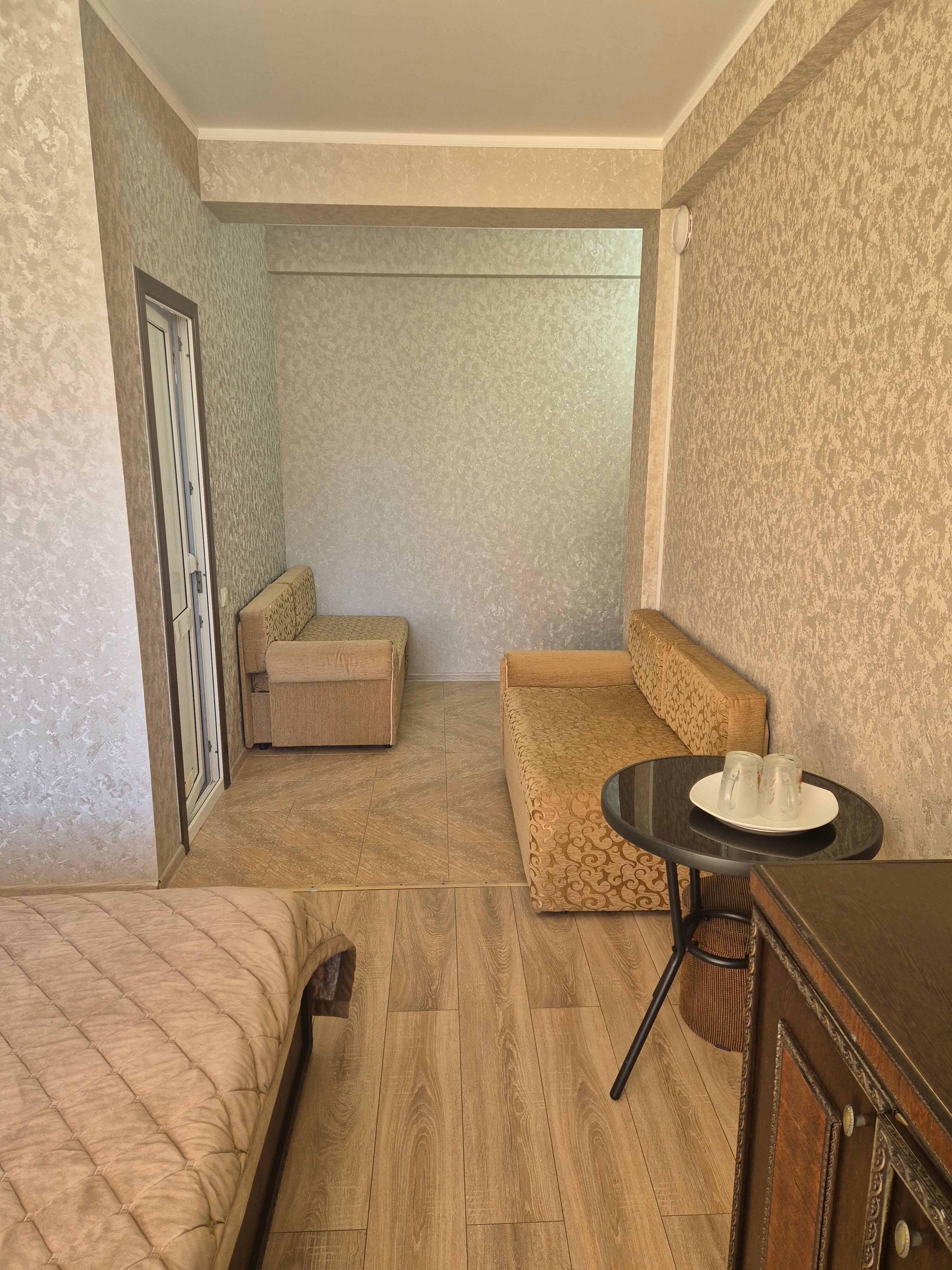 Четырехместный номер с балконом