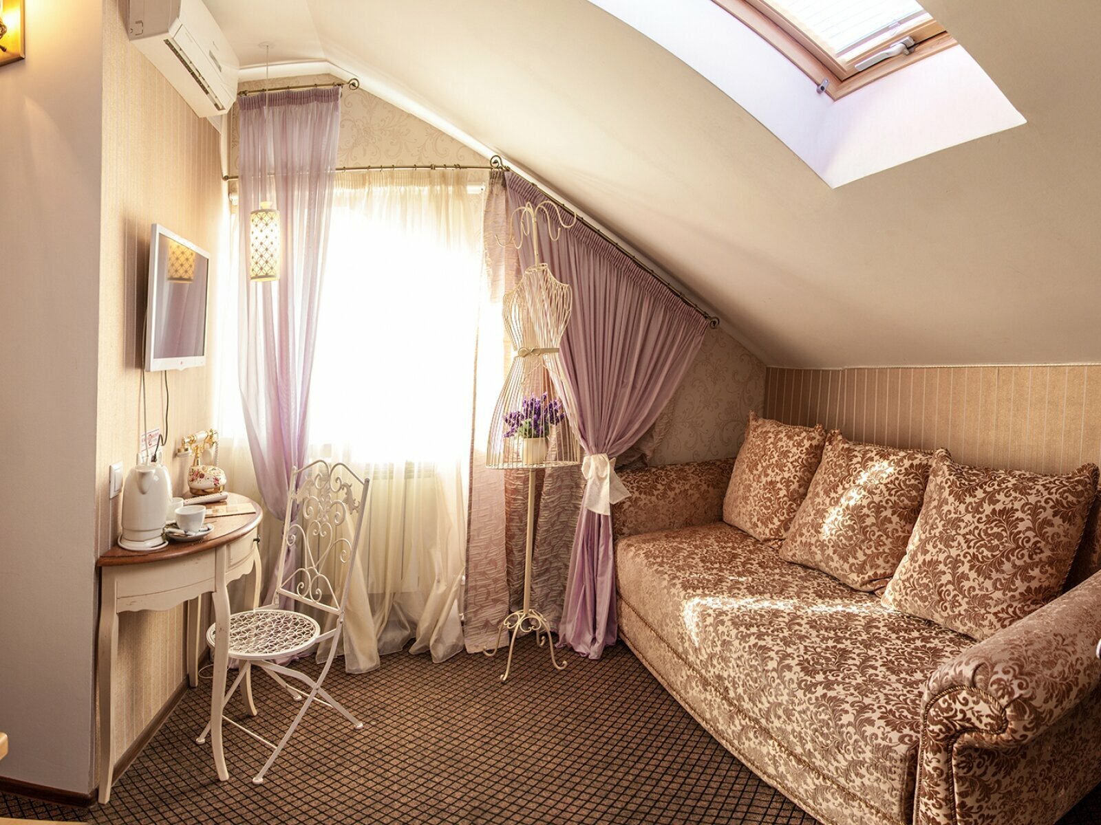 Двухместный номер с 1 кроватью и гидромассажной ванной