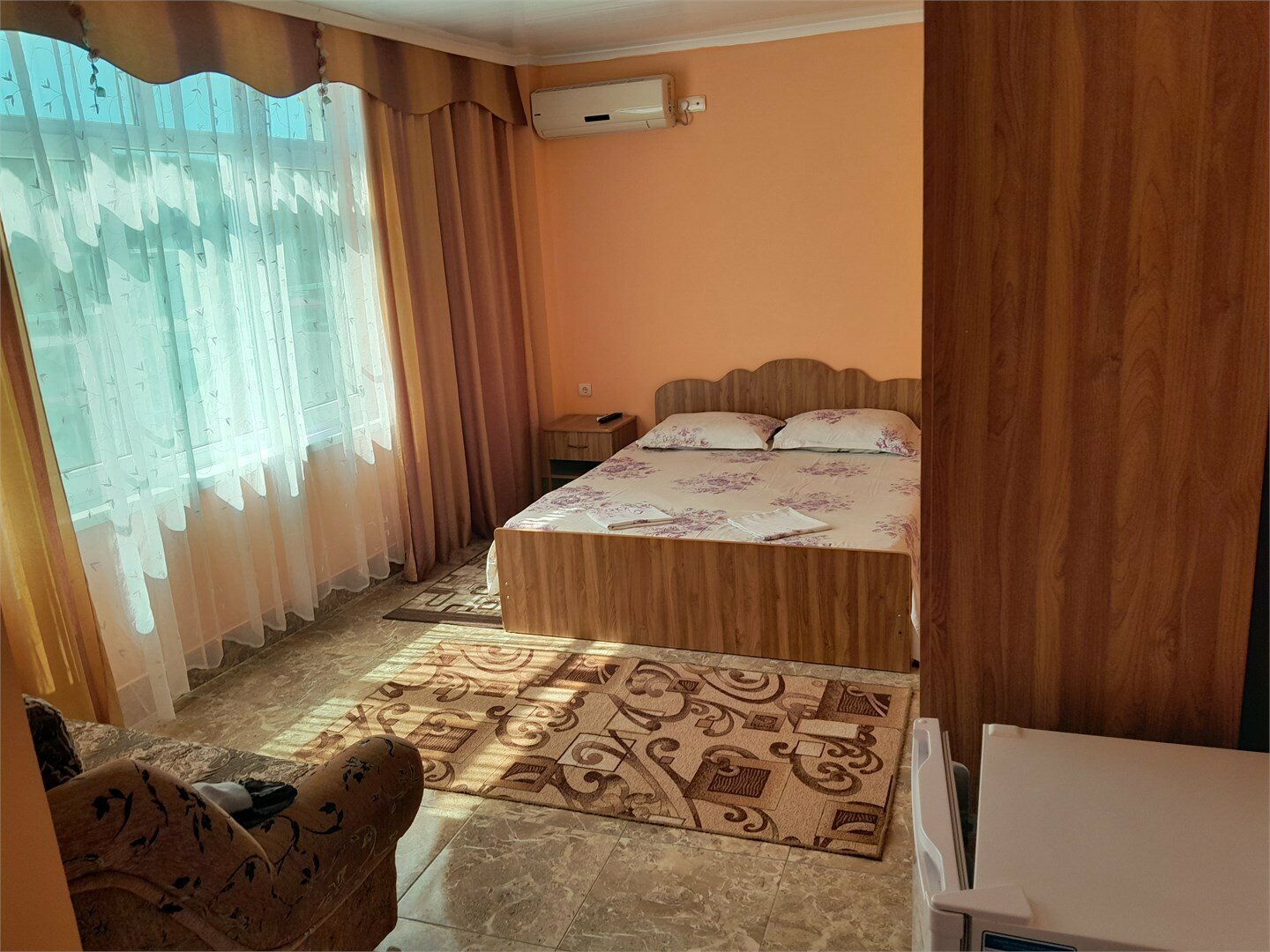 Семейный Четырехместный комфорт с собственной ванной комнатой.