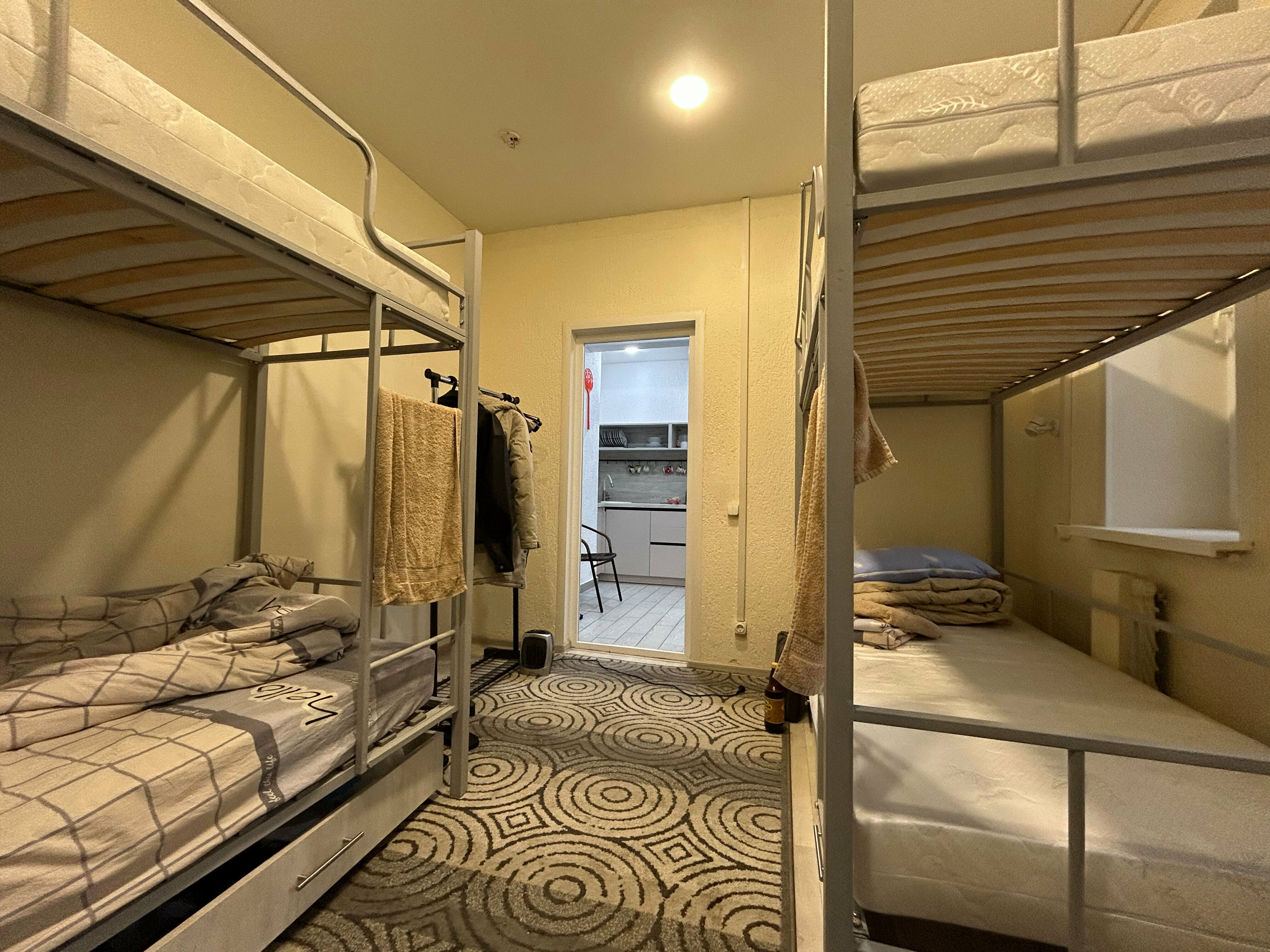 Общий 6-местный номер для мужчин и женщин