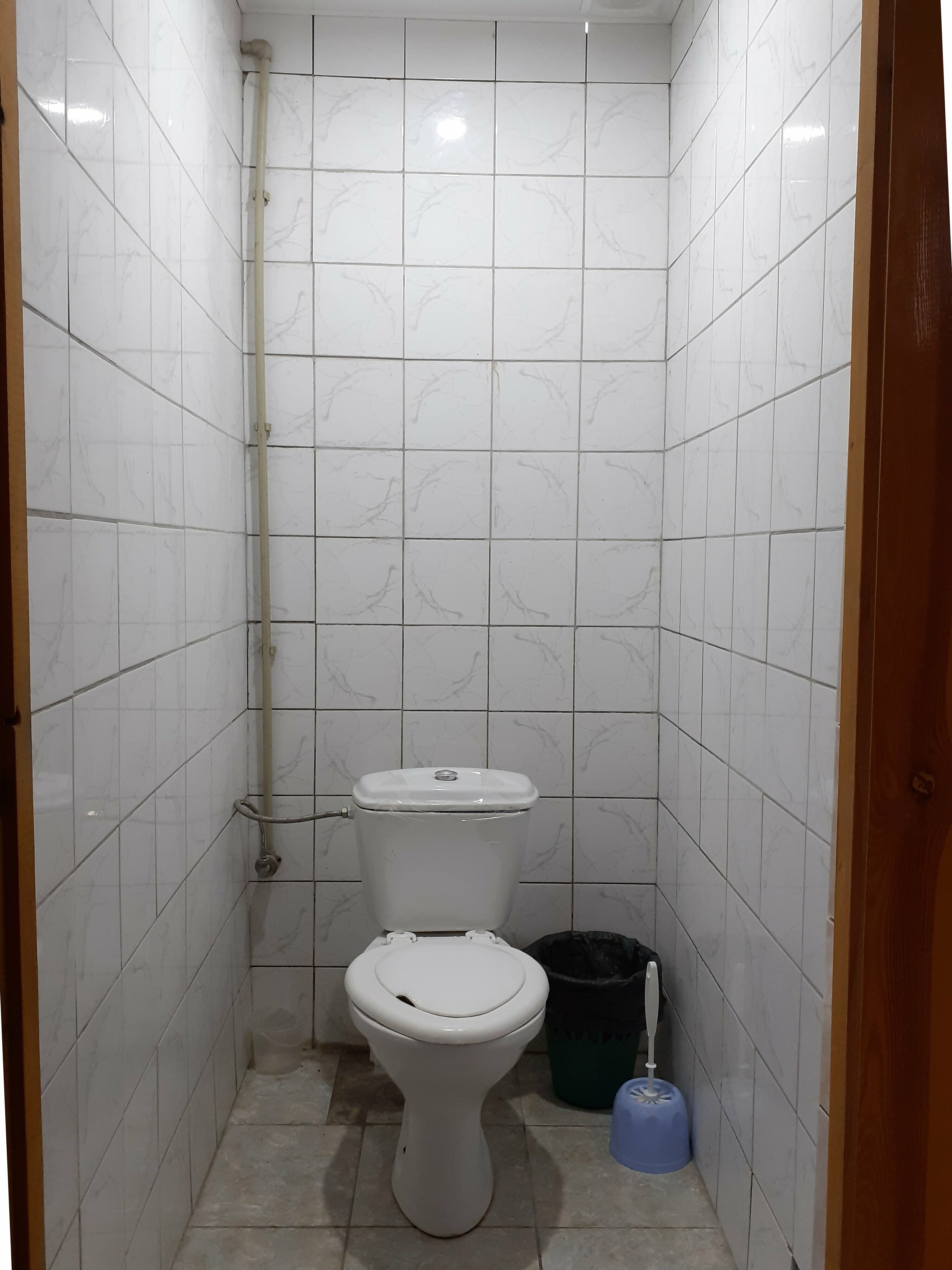 Одноместный номер с общим душем и туалетом