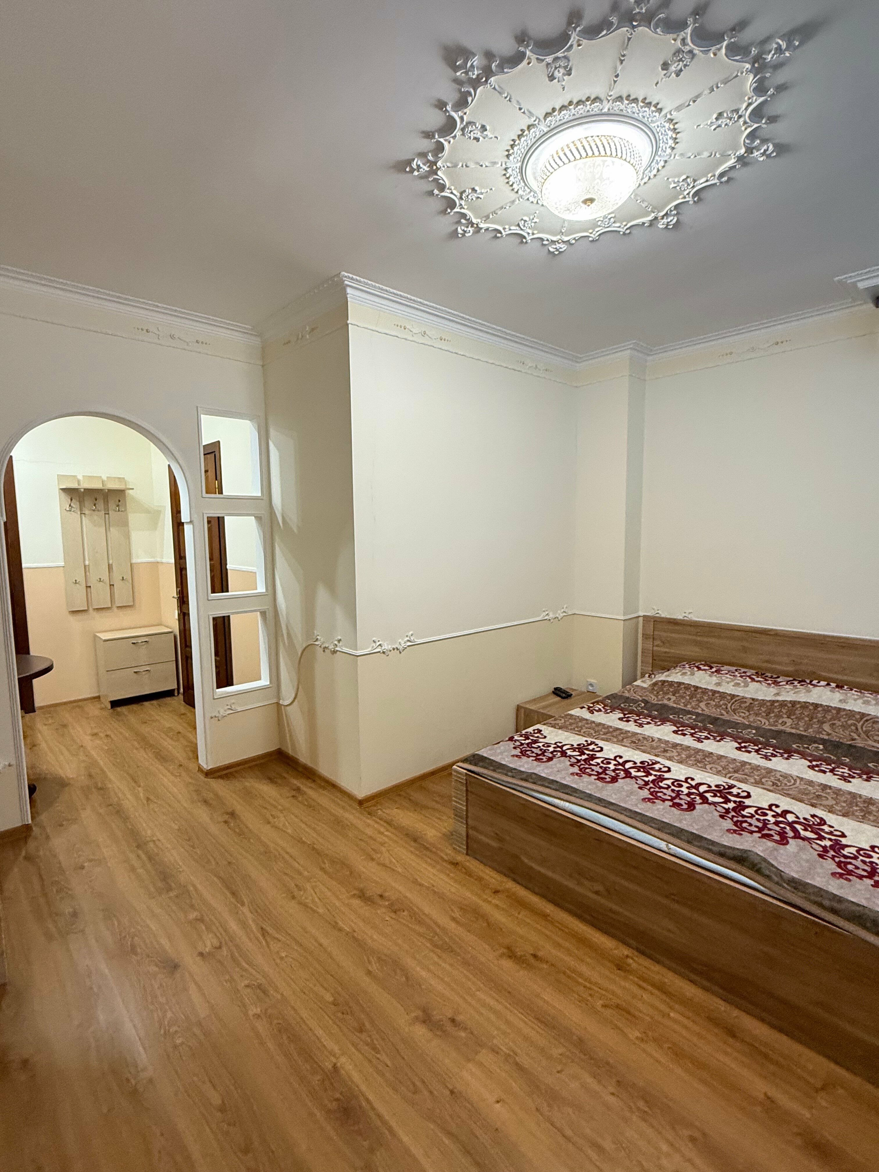 Трехместный номер с видом на бассейн