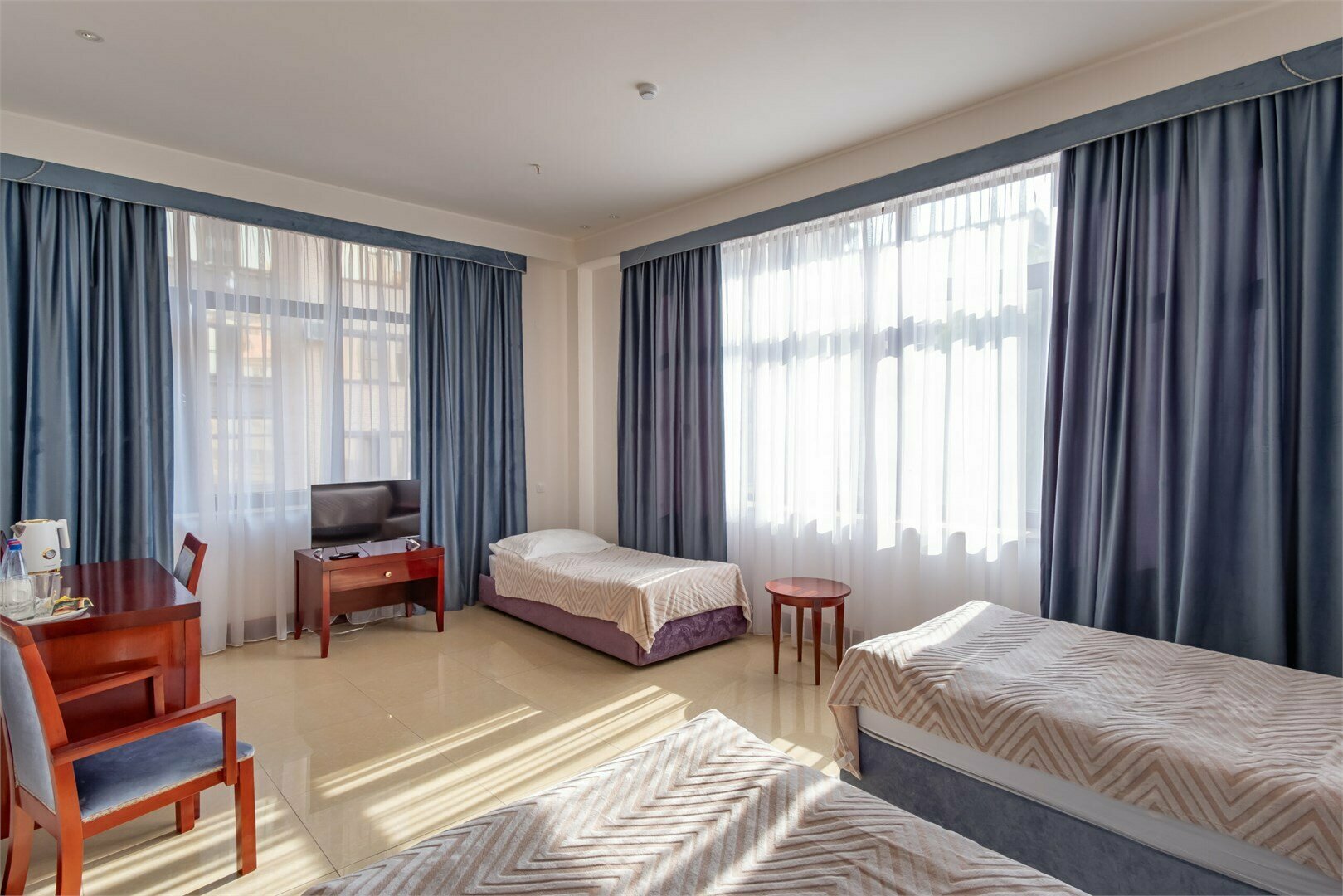 Трехместный номер эконом-класса