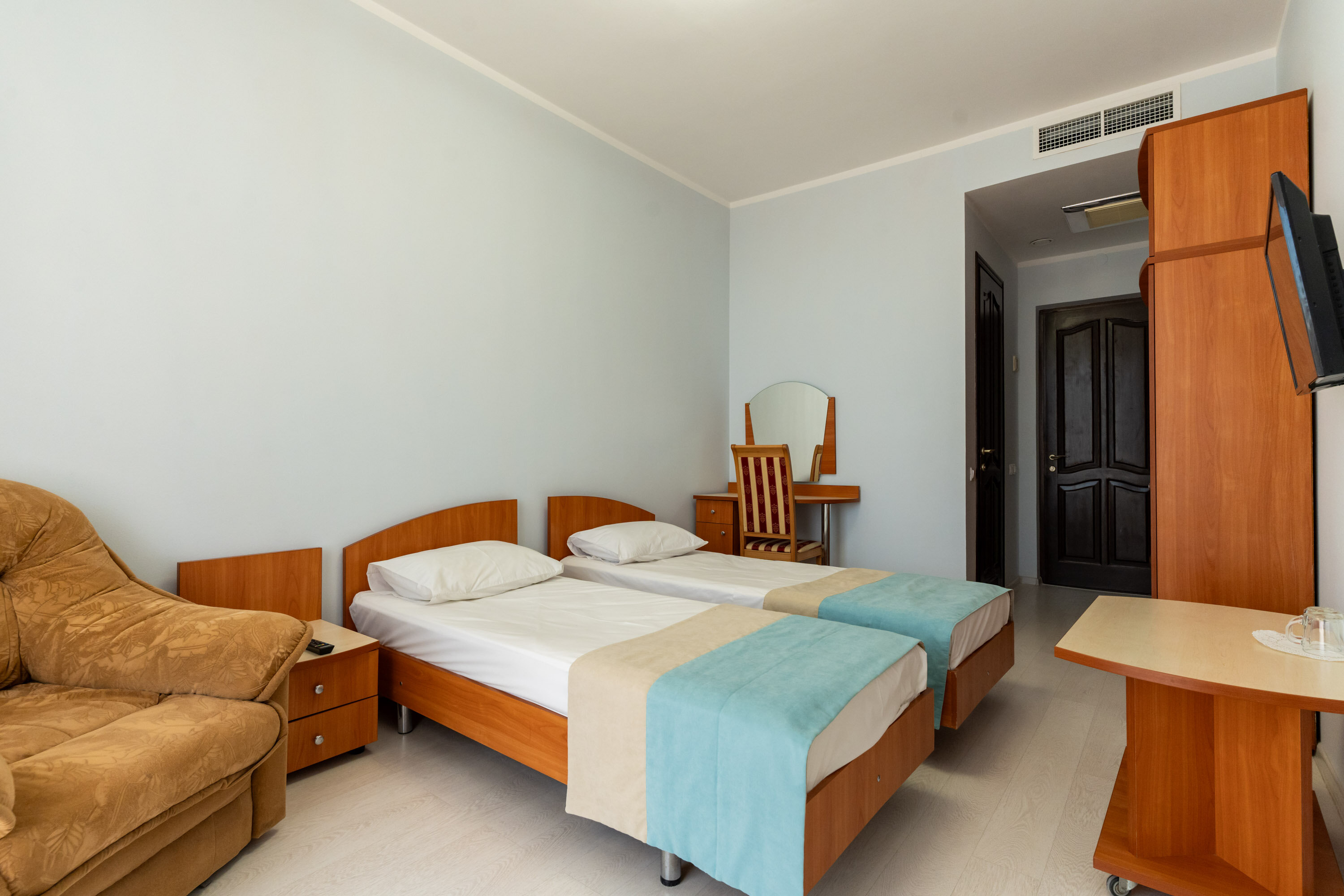 Улучшенный двухместный номер с 1 кроватью