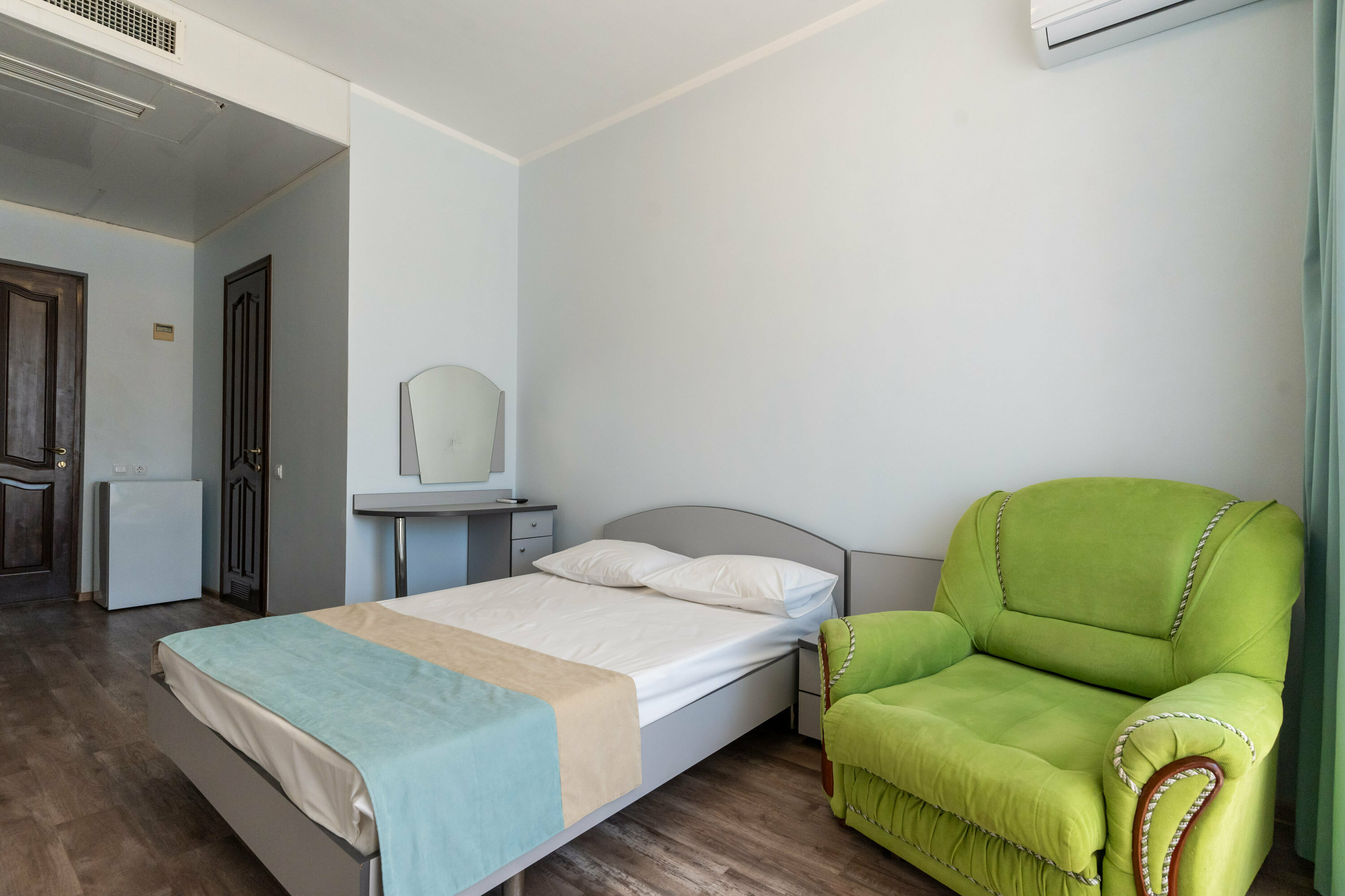 Улучшенный двухместный номер с 1 кроватью