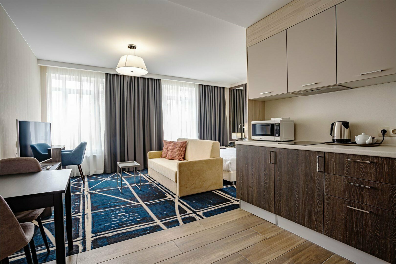 Студия Делюкс