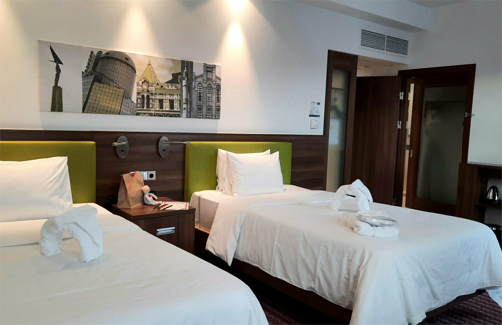 Семейный смежный номер