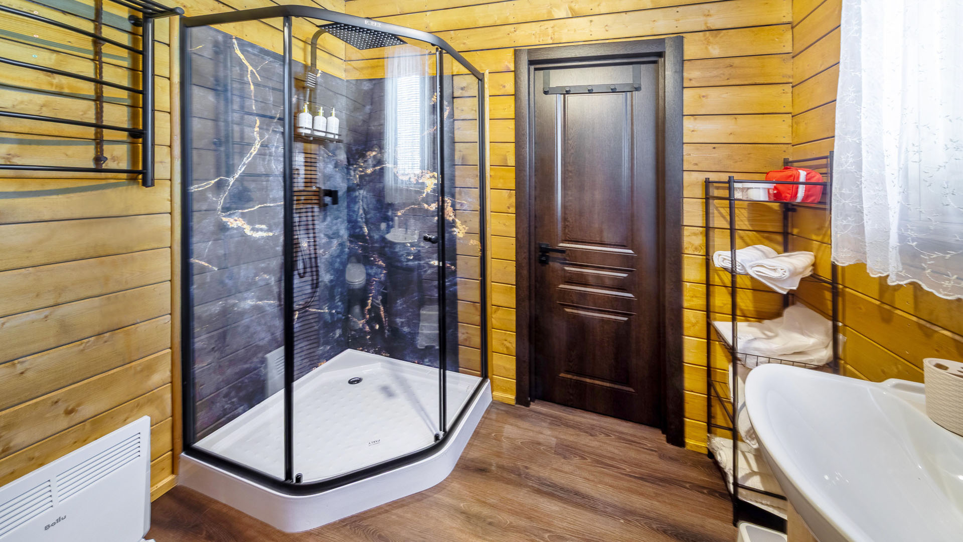 Дом с видом на лес