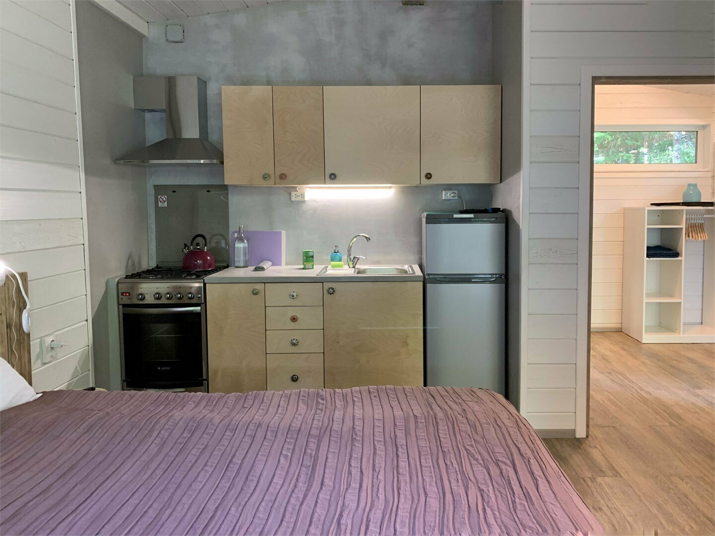 Коттедж с беседкой