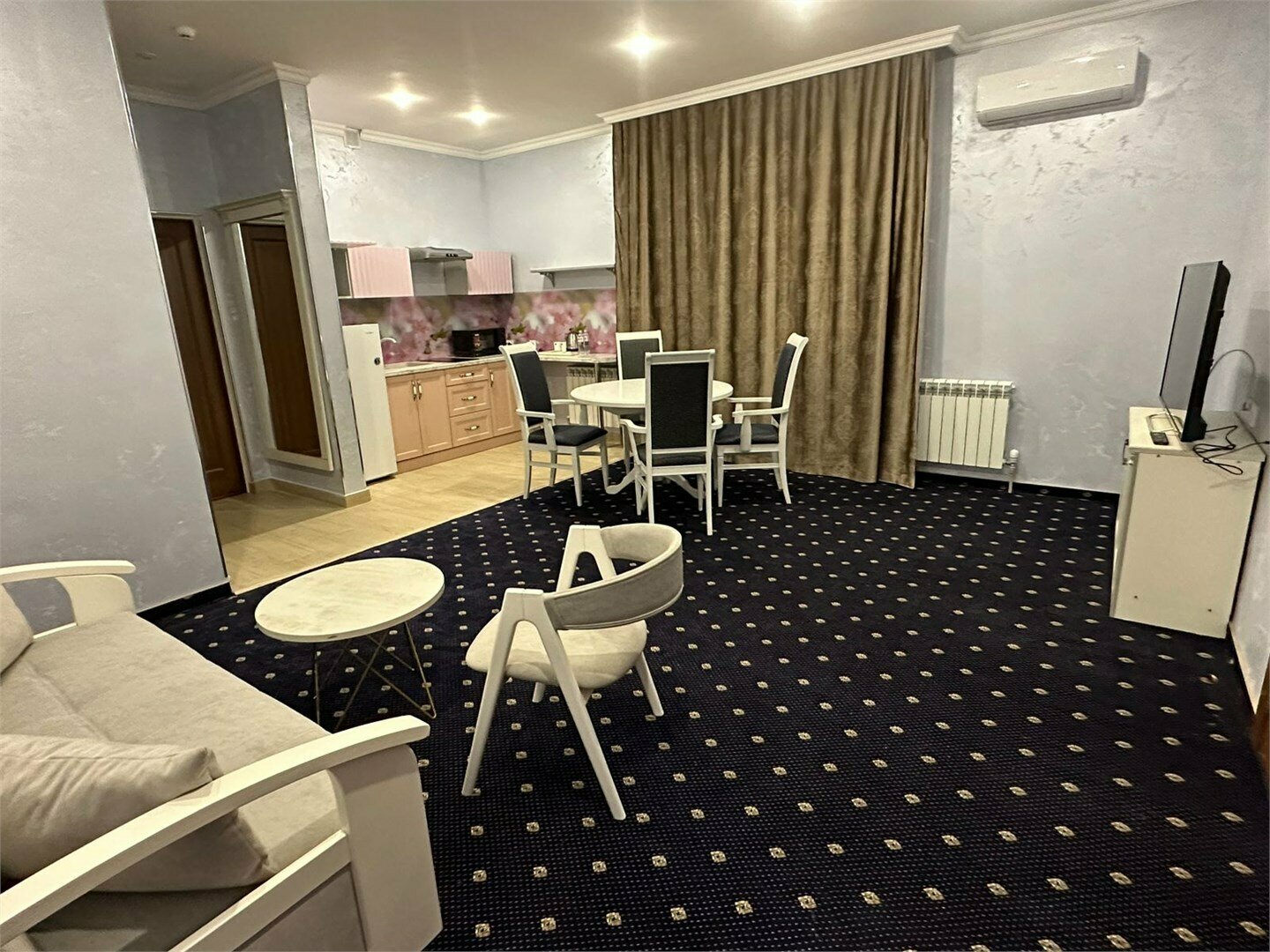 Апартаменты Амбассадор