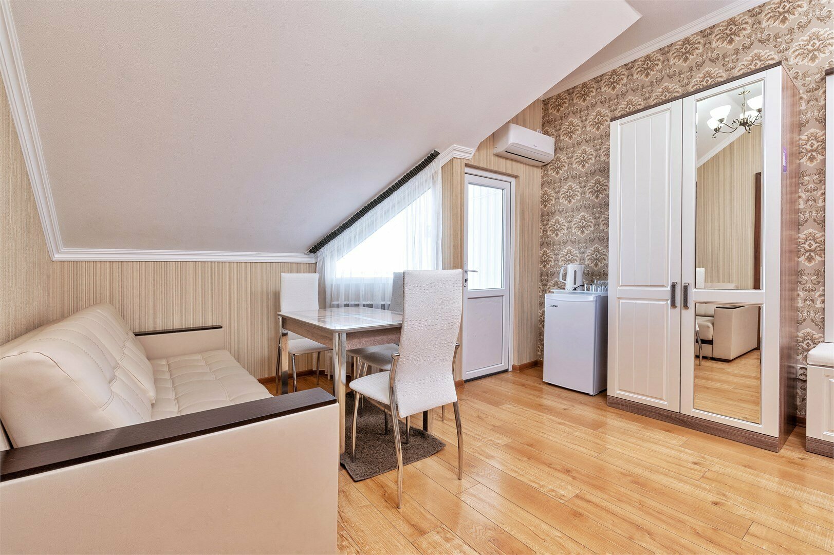 4-х. местный  "Улучшенный" трехкомнатный 3 эт.