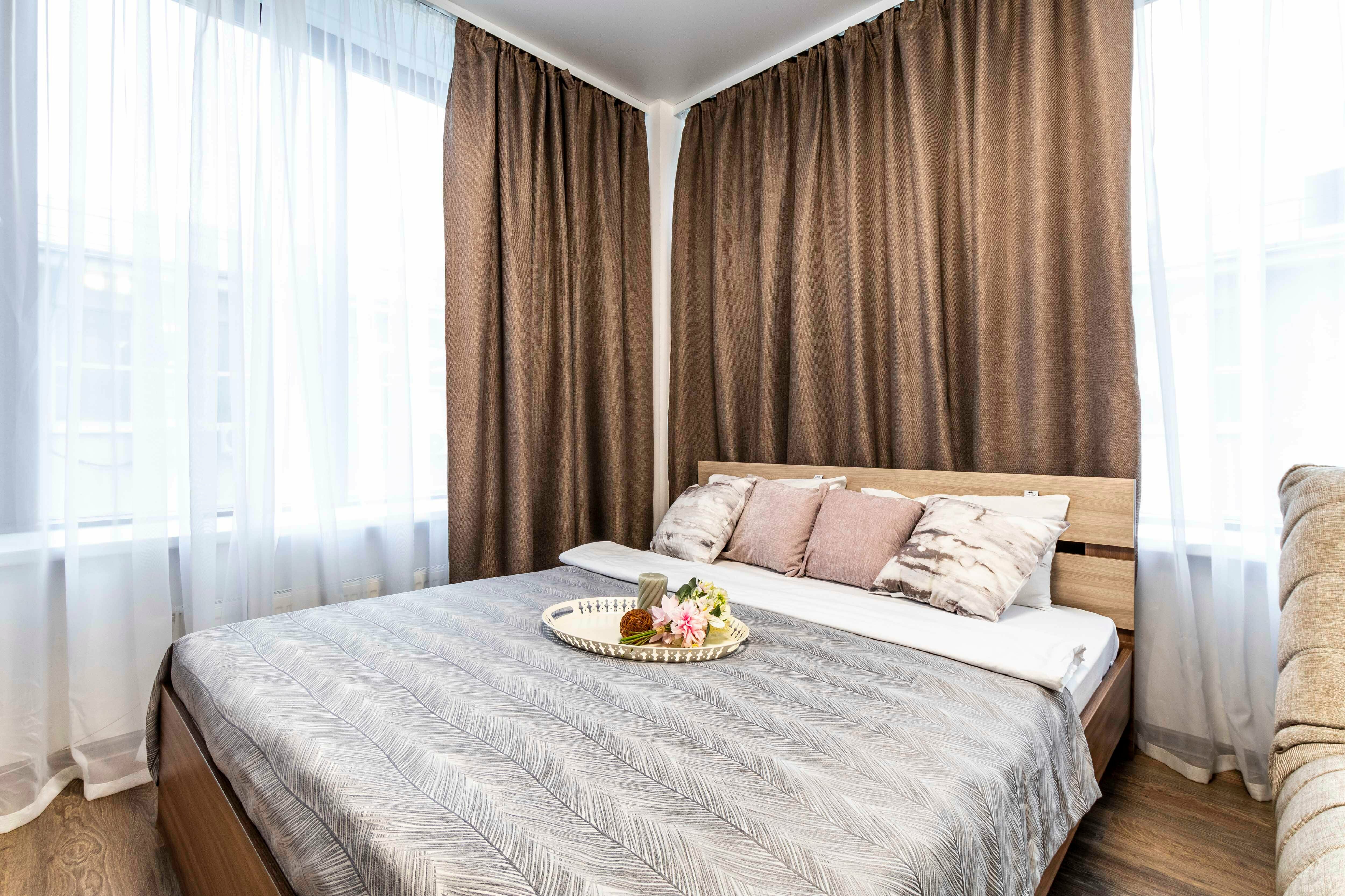 3.  Четырёхместный "Комфорт" с кроватью и диваном (17)