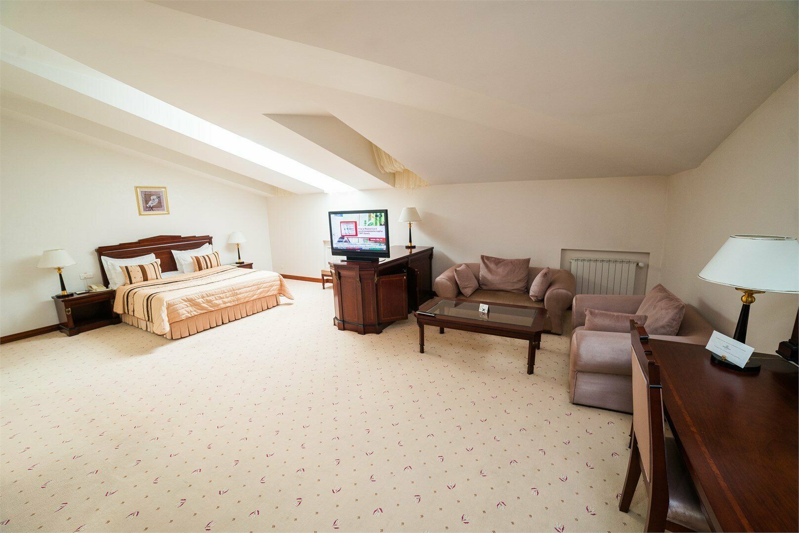 Полулюкс Мансарда