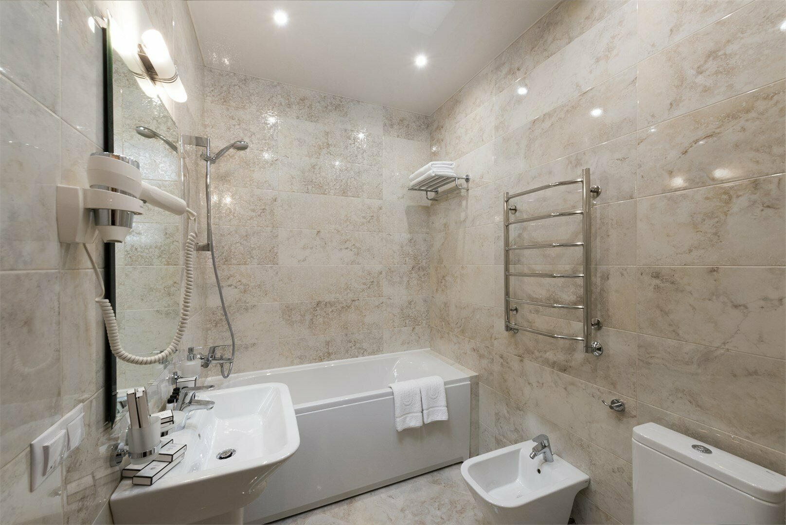 Улучшенный двухместный номер с 1 кроватью