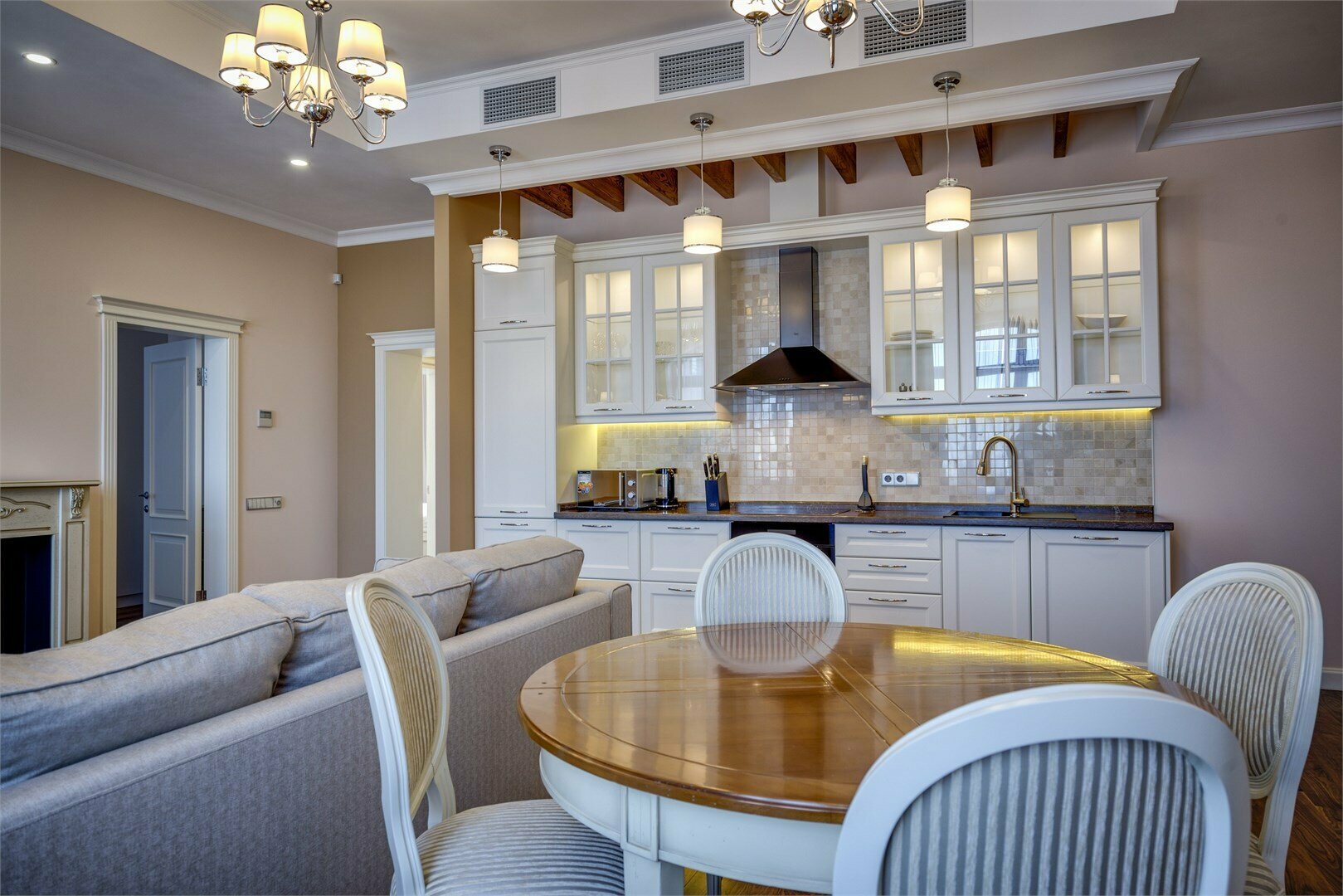 Апартаменты с 3 спальнями №613