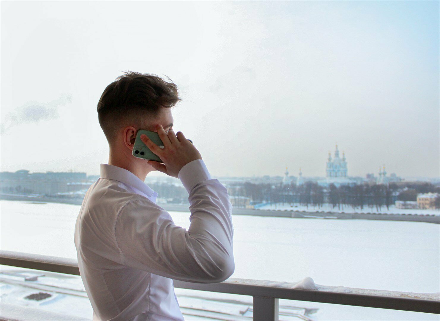 Стандарт с видом на Неву