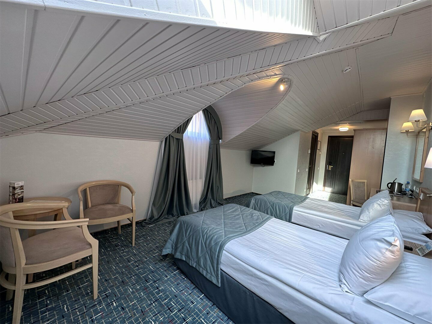 Двухместный стандарт с двумя односпальными кроватями