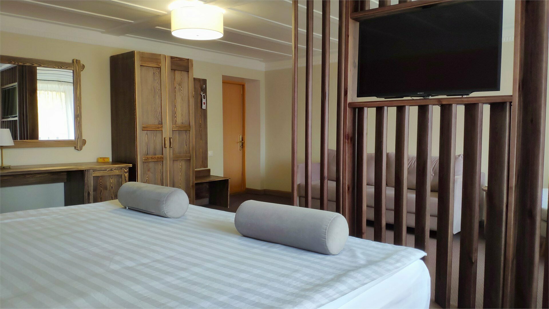 Номер "Джуниор Сюит"