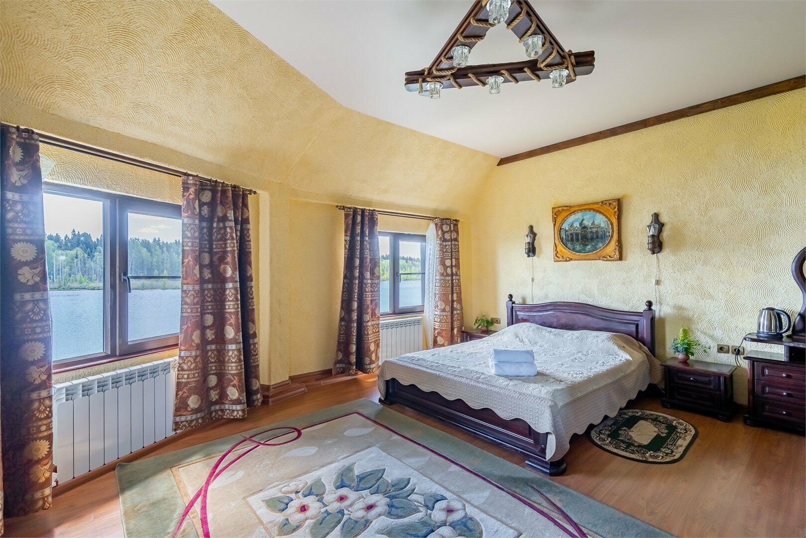 Люкс с видом на озеро