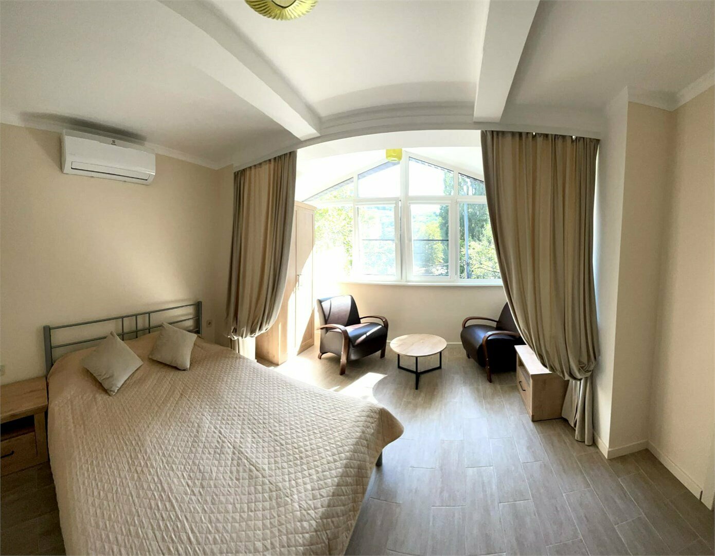 Двухкомнатные апартаменты №3 "Сити"