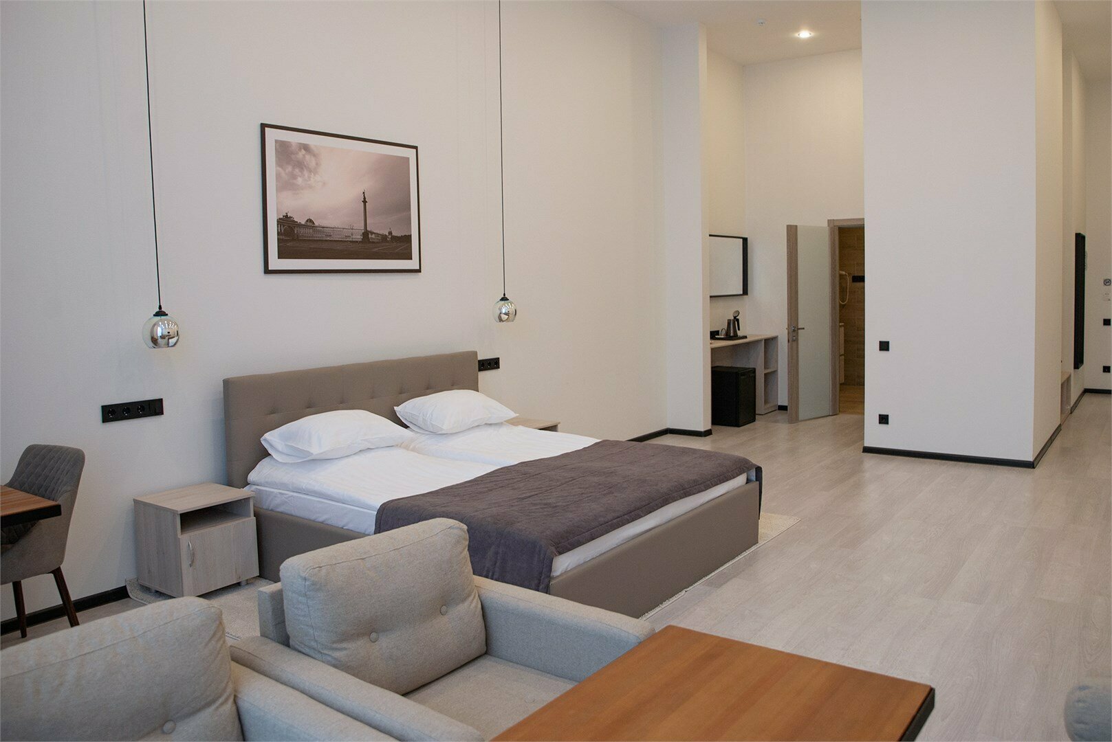 Люкс на 3-м этаже с двуспальной кроватью